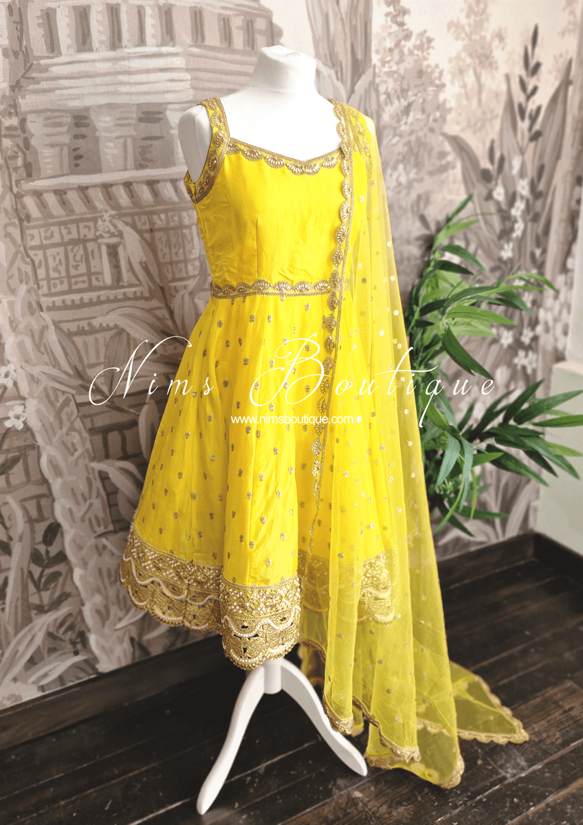 Simple deals anarkali suits