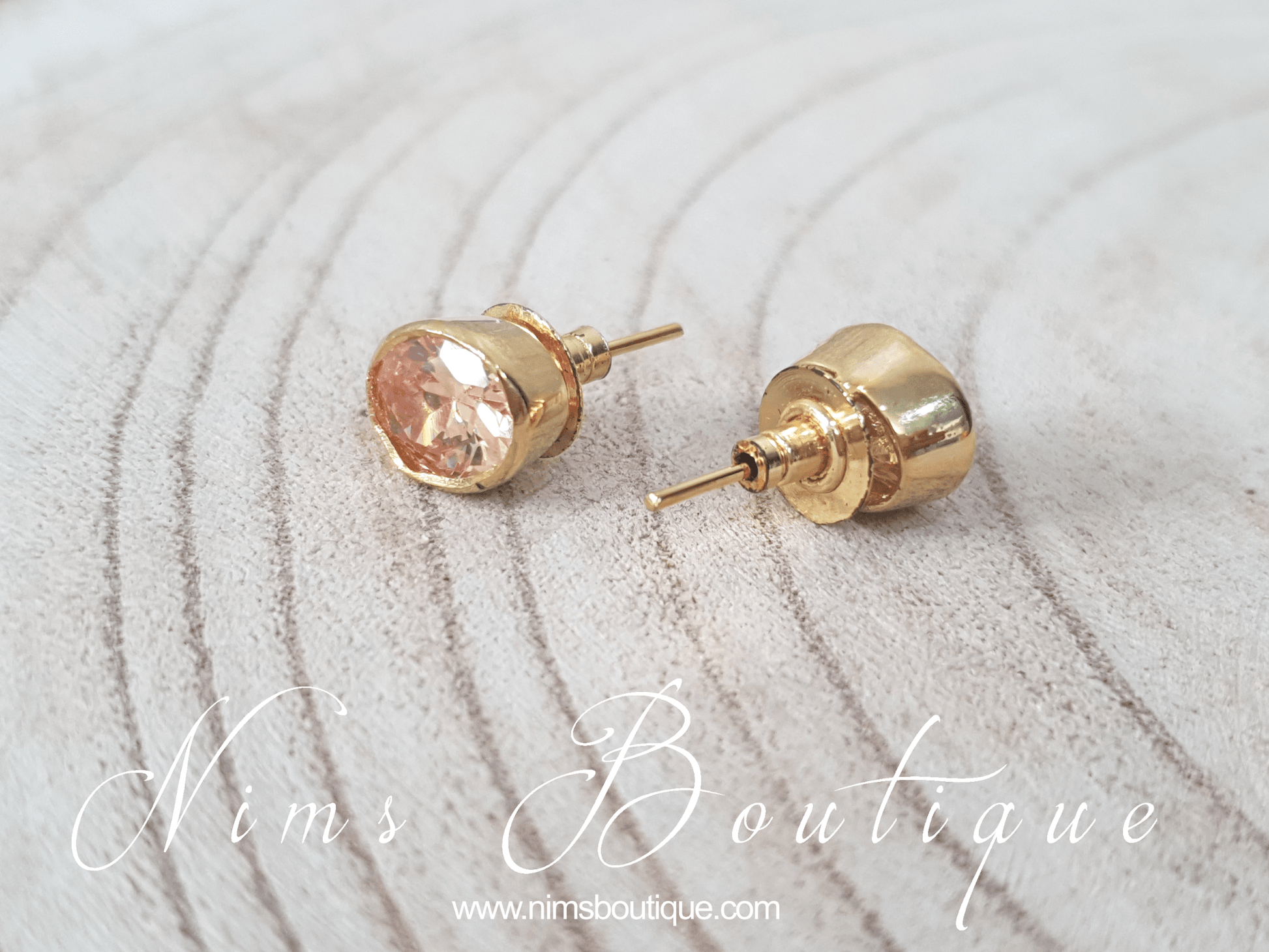 Nims Boutique The NB Gold stud earrings