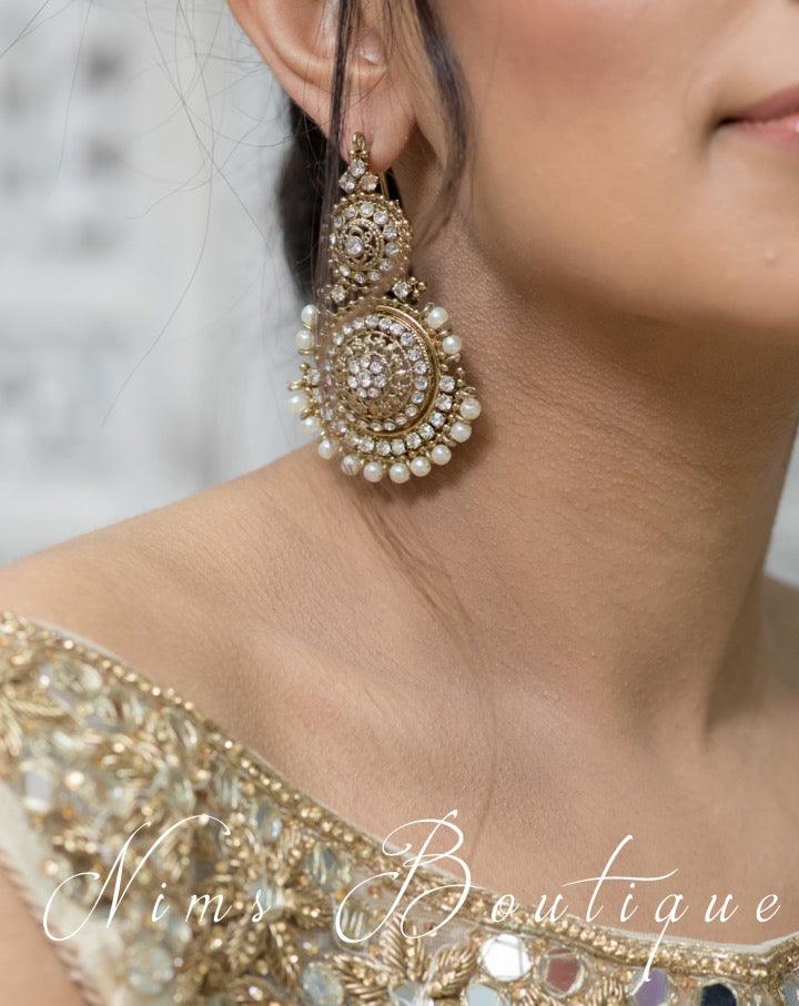 Nims Boutique Royal Pearl Tikka Set with earring chains