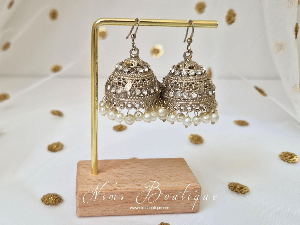 Nims Boutique Royal Silver & Pearl Small Chumke
