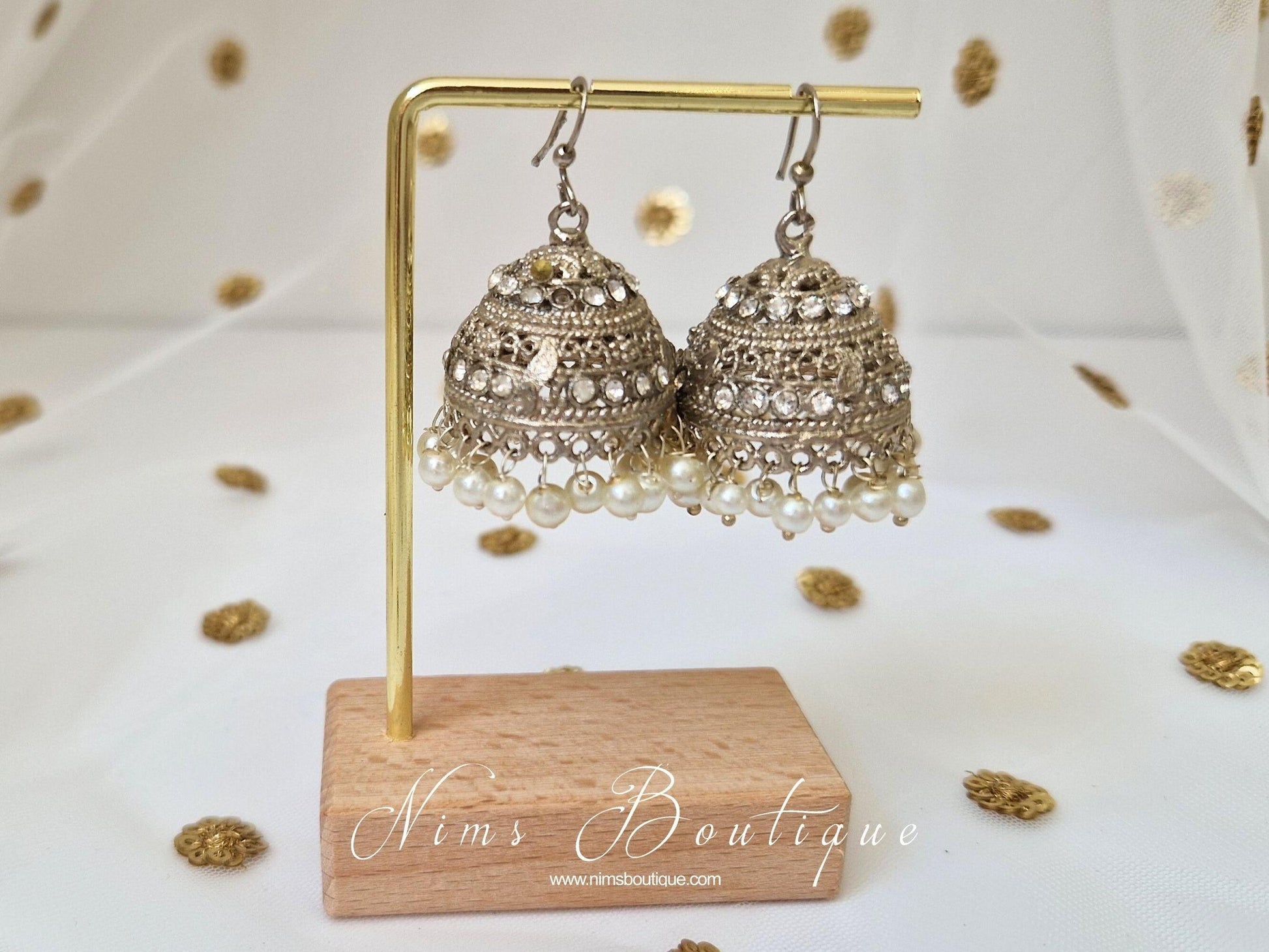 Nims Boutique Royal Silver & Pearl Small Chumke