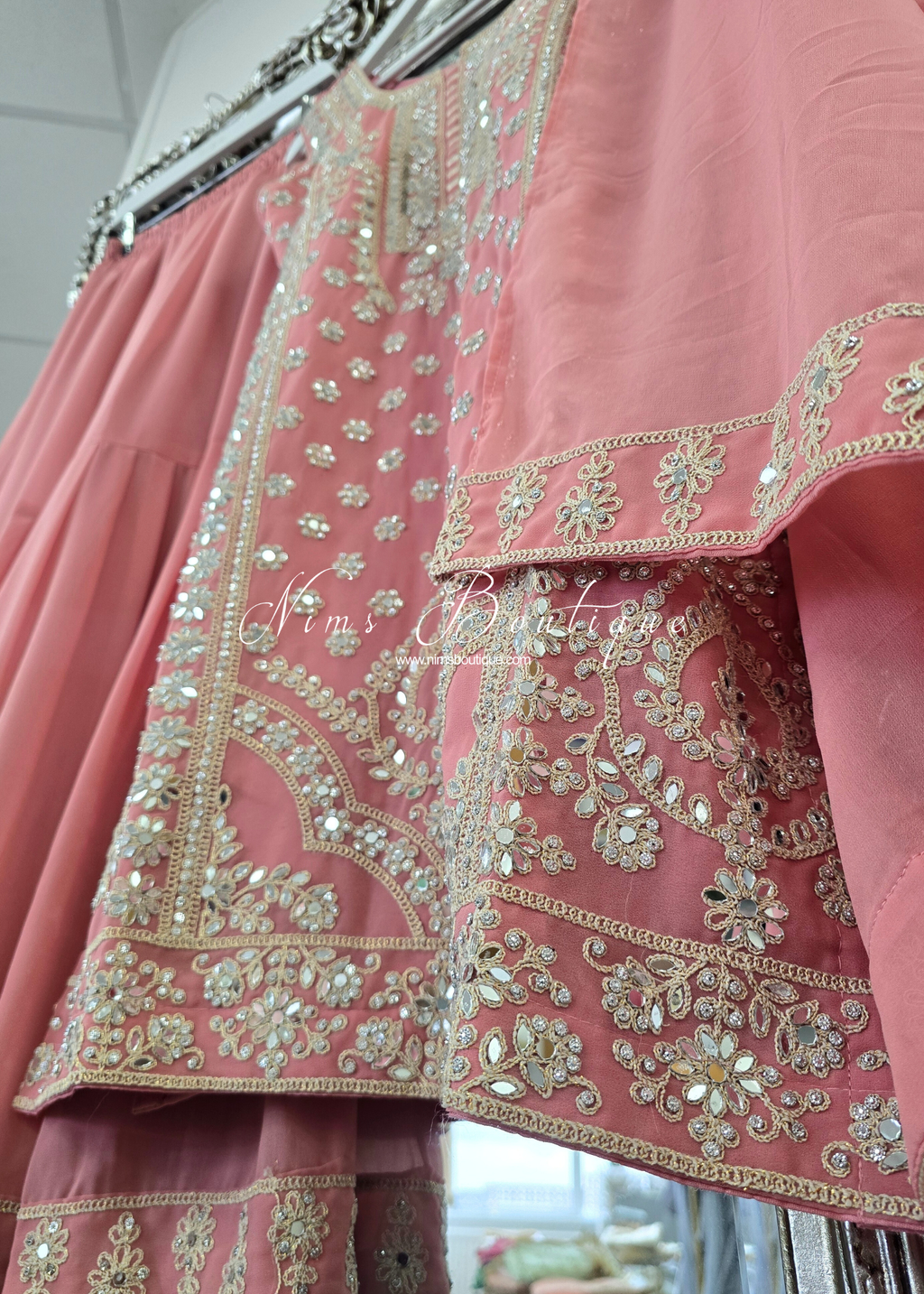 Dusky Pink Thread Embroidered Gharara Suit (size 10-12)