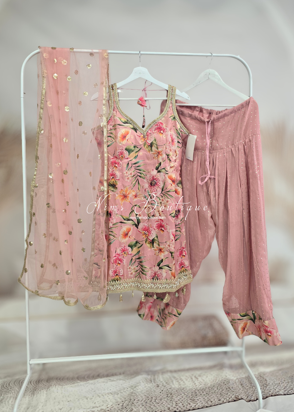 Pink Floral Salwar Suit (Size 10-12)