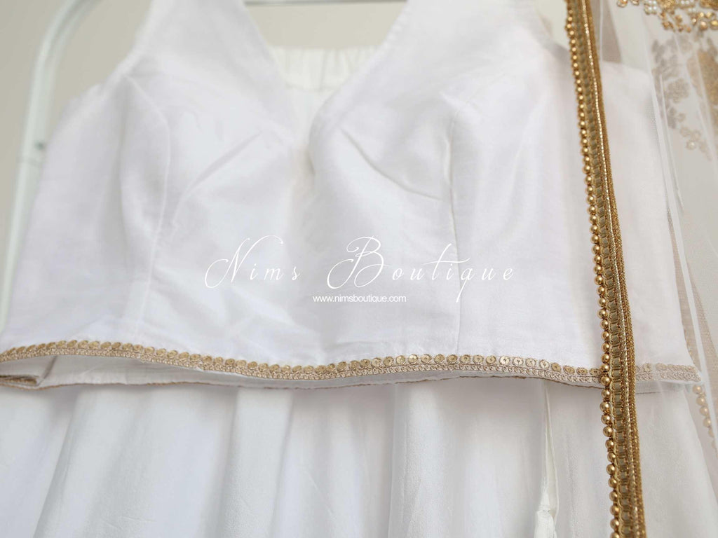Nims Boutique Rupa White Luxury Silk V Neck Blouse size 4-16