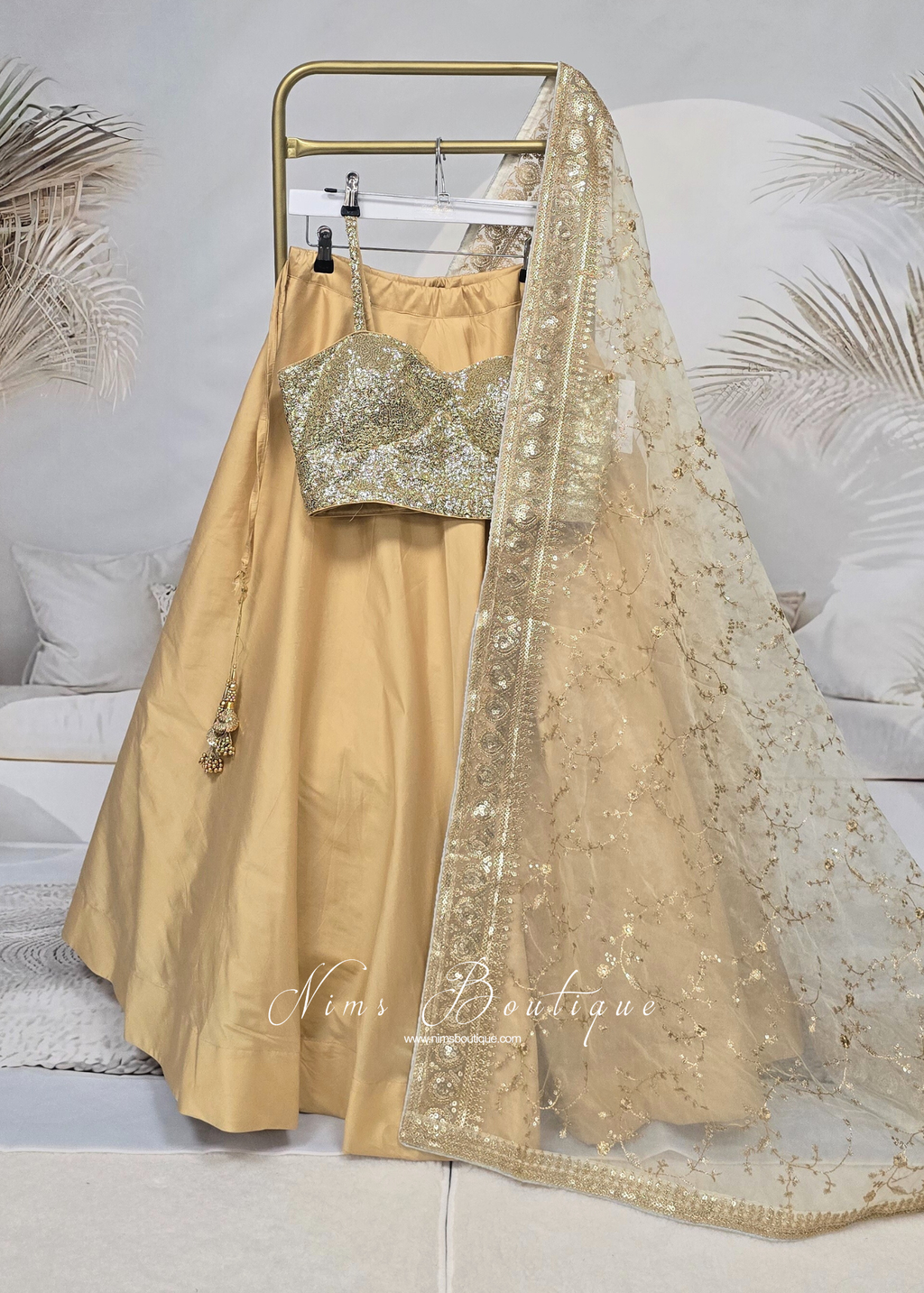 Readymade Gold Silk skirt/lehnga (sizes 6-18)