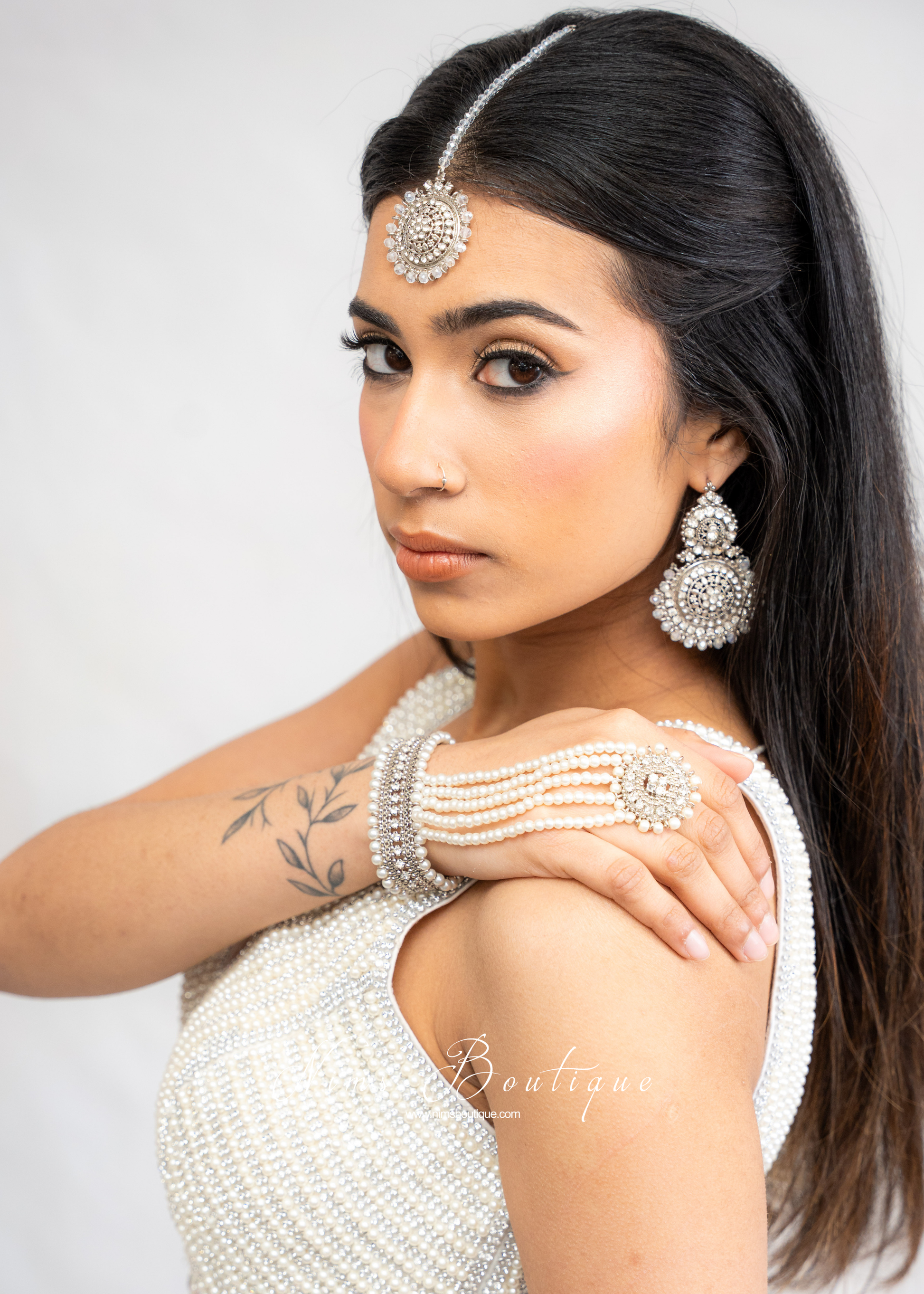Royal Silver & Pearl Small Handpiece / Hath Panja