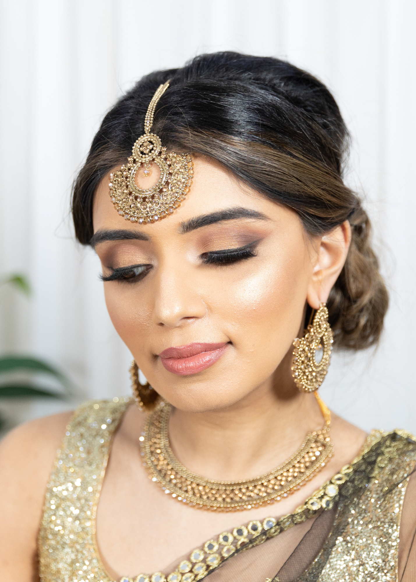 Royal Gold Stone Chand Tikka Set