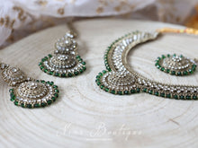Small Royal Antique Gold &Green set with earring chains