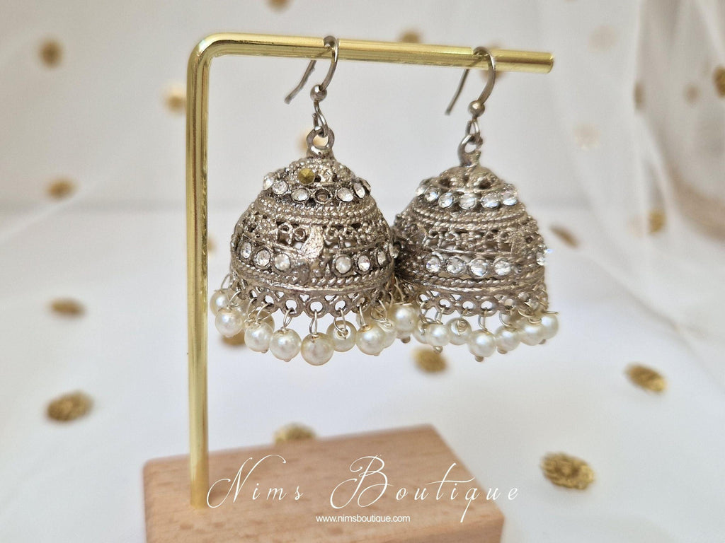 Nims Boutique Royal Silver & Pearl Small Chumke
