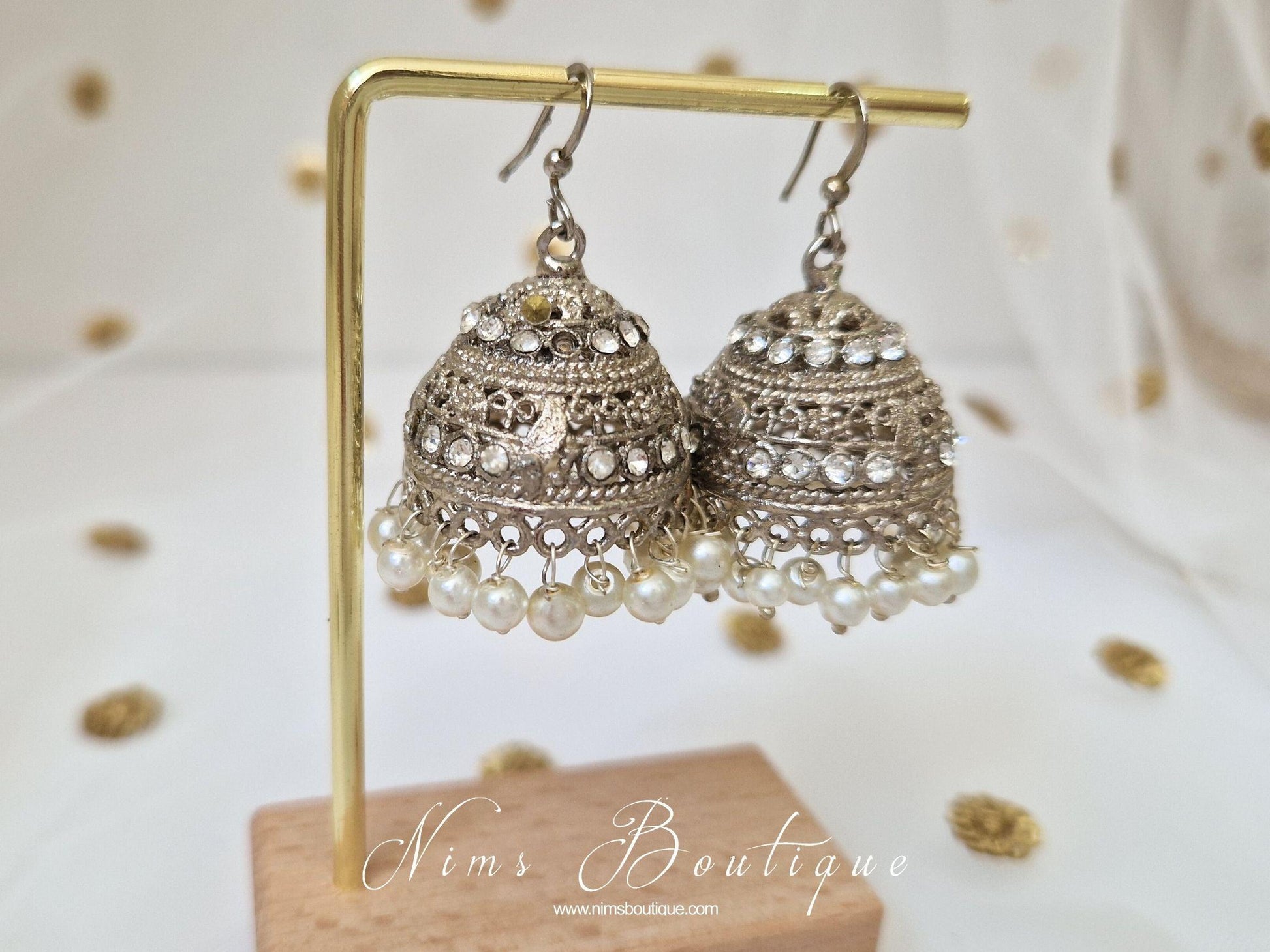 Nims Boutique Royal Silver & Pearl Small Chumke