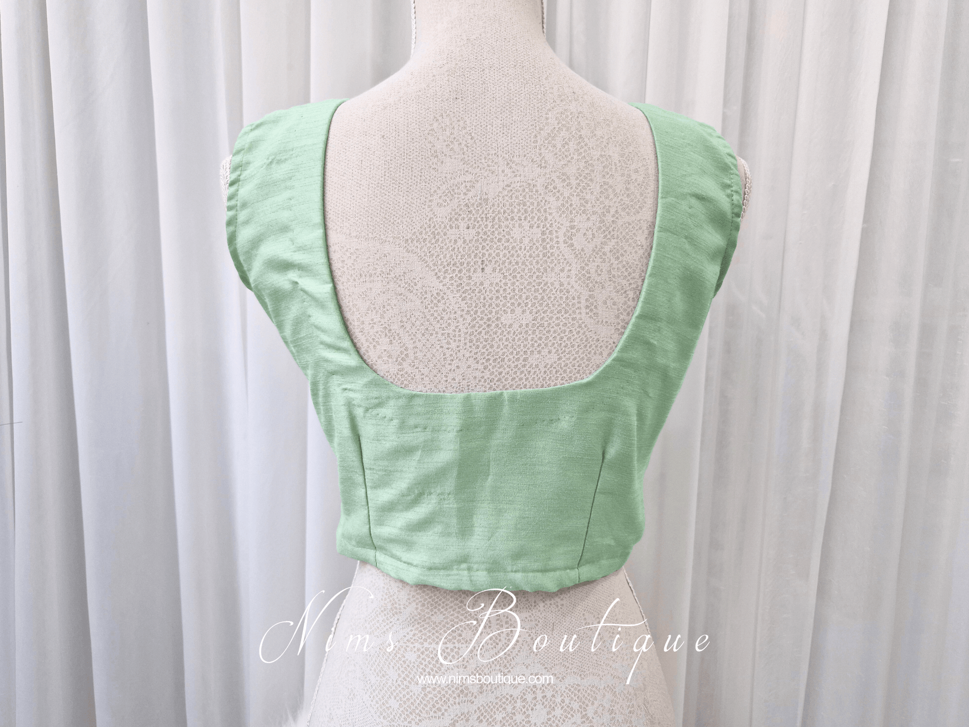 Nims Boutique Sleeveless Mint Blouse 4-18