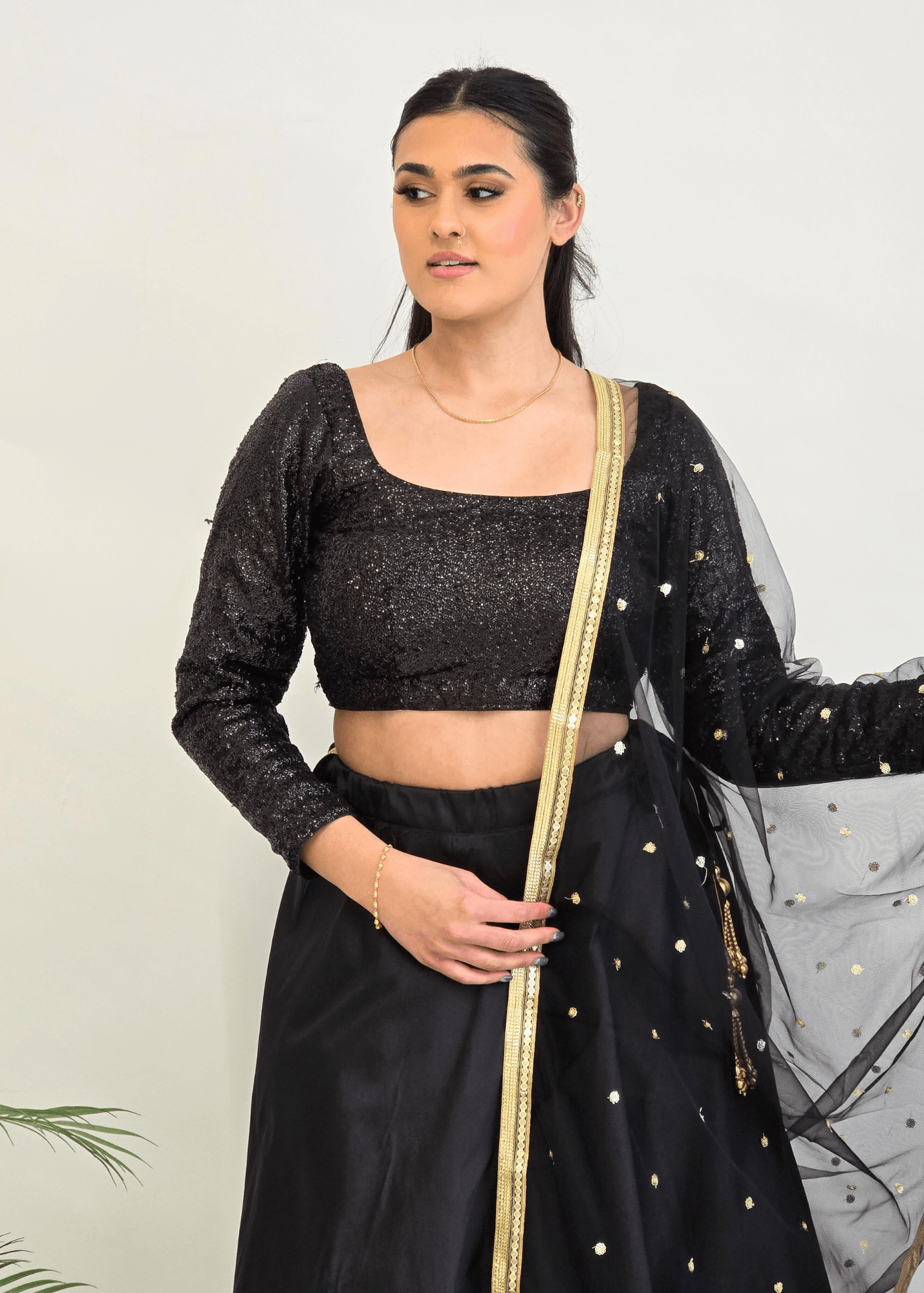 Nims Boutique Luxury Black Sequin Long sleeved Blouse size 4-22