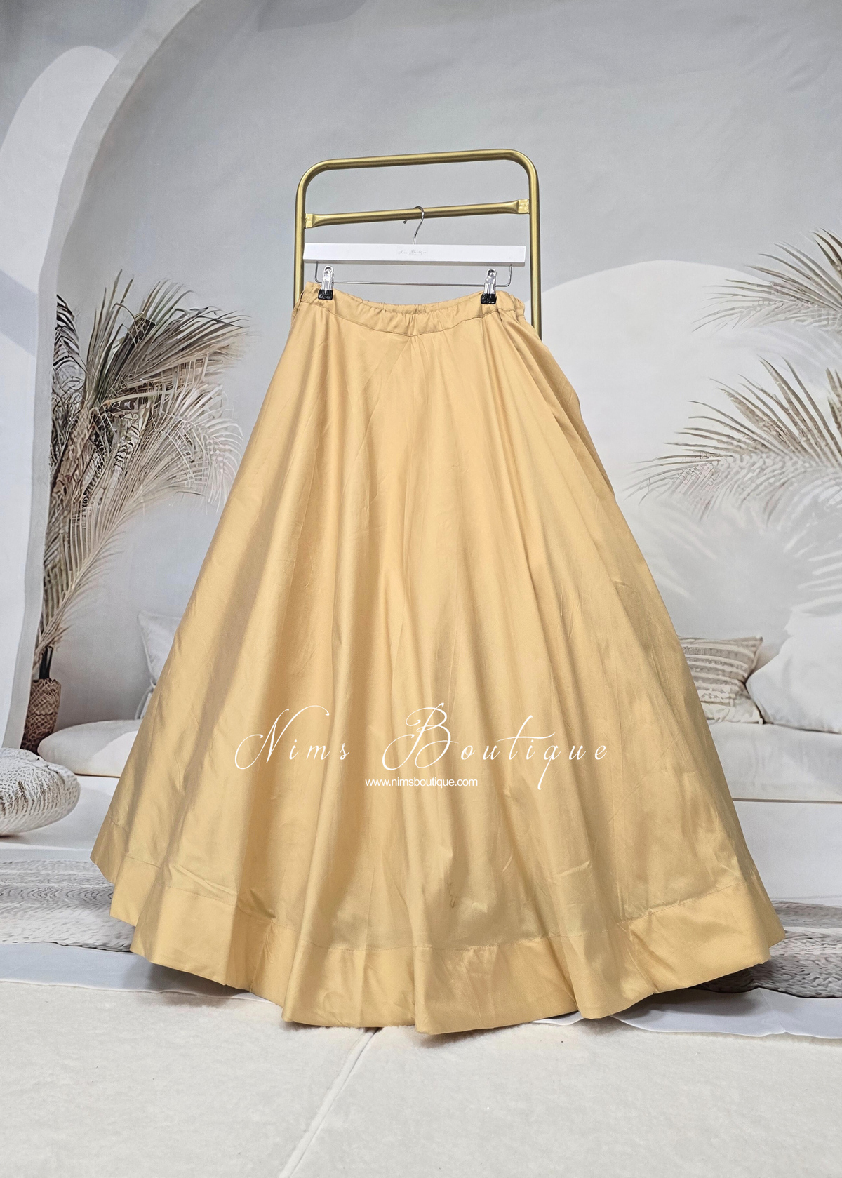 Readymade Gold Silk skirt/lehnga (sizes 6-18)