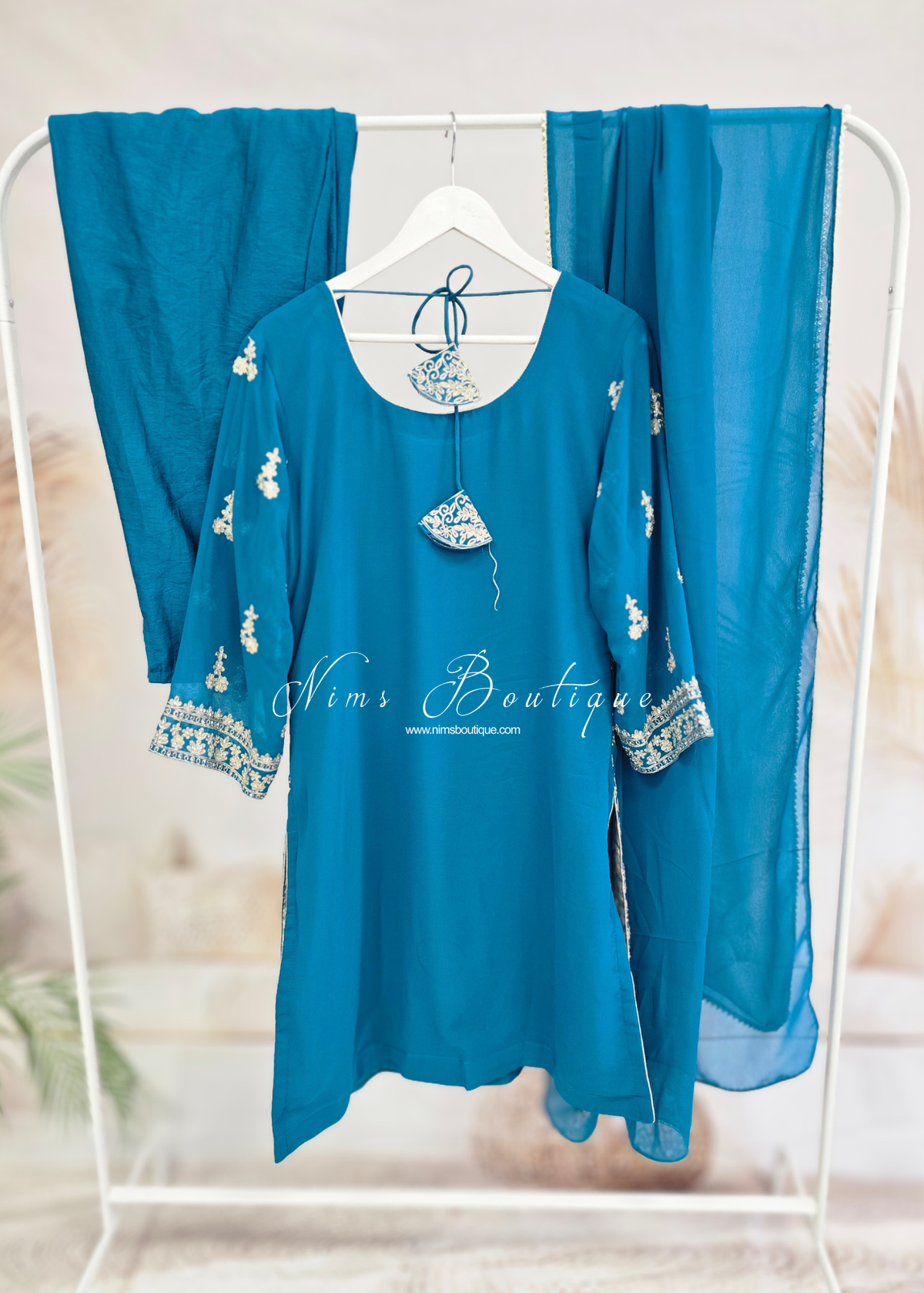 Blue/Teal Embroidered Trouser Suit (size 16)