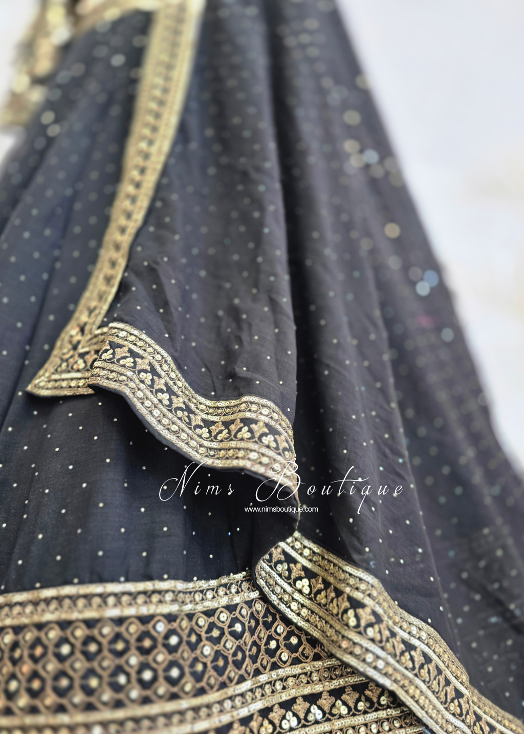 Luxury Black & Gold Peacock Long Sleeve Lehnga (size 12-14)