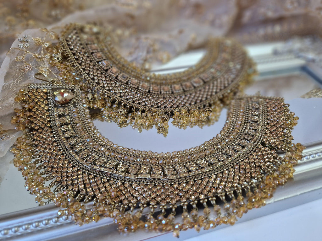 Nims Boutique Royal Shaadi Antique Gold & Gold stone Anklets slight fault
