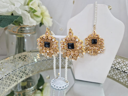 Sita Black & Pearl Earrings & Tikka set