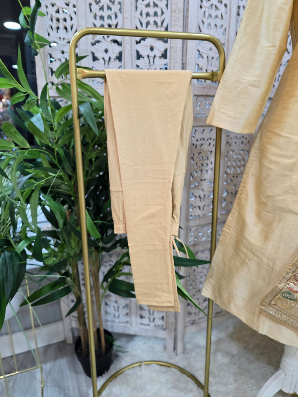 Indira Gold  Pajami Suit with sleeves (sizes 4 to 18)