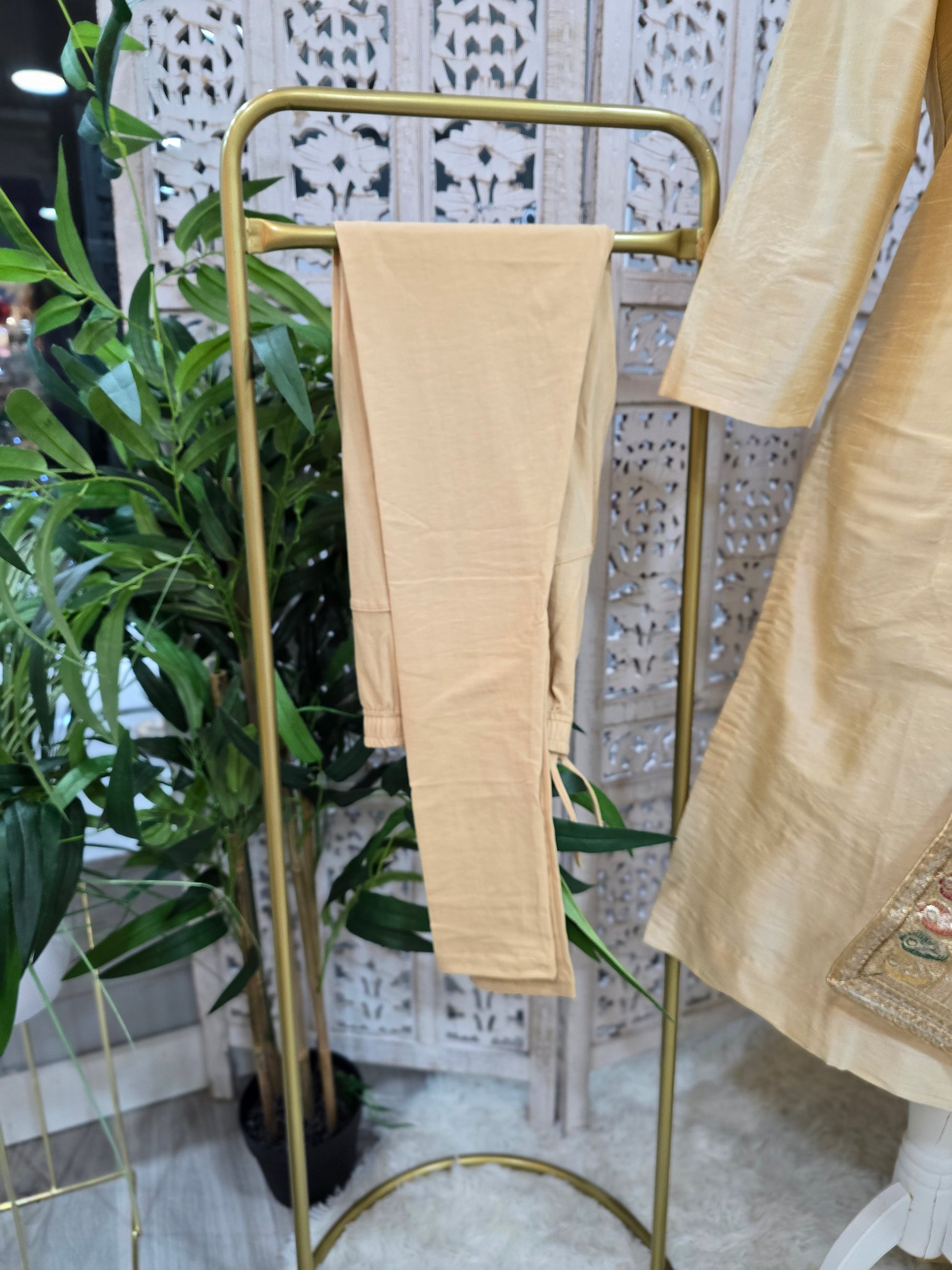 Indira Gold  Pajami Suit with sleeves (sizes 4 to 18)