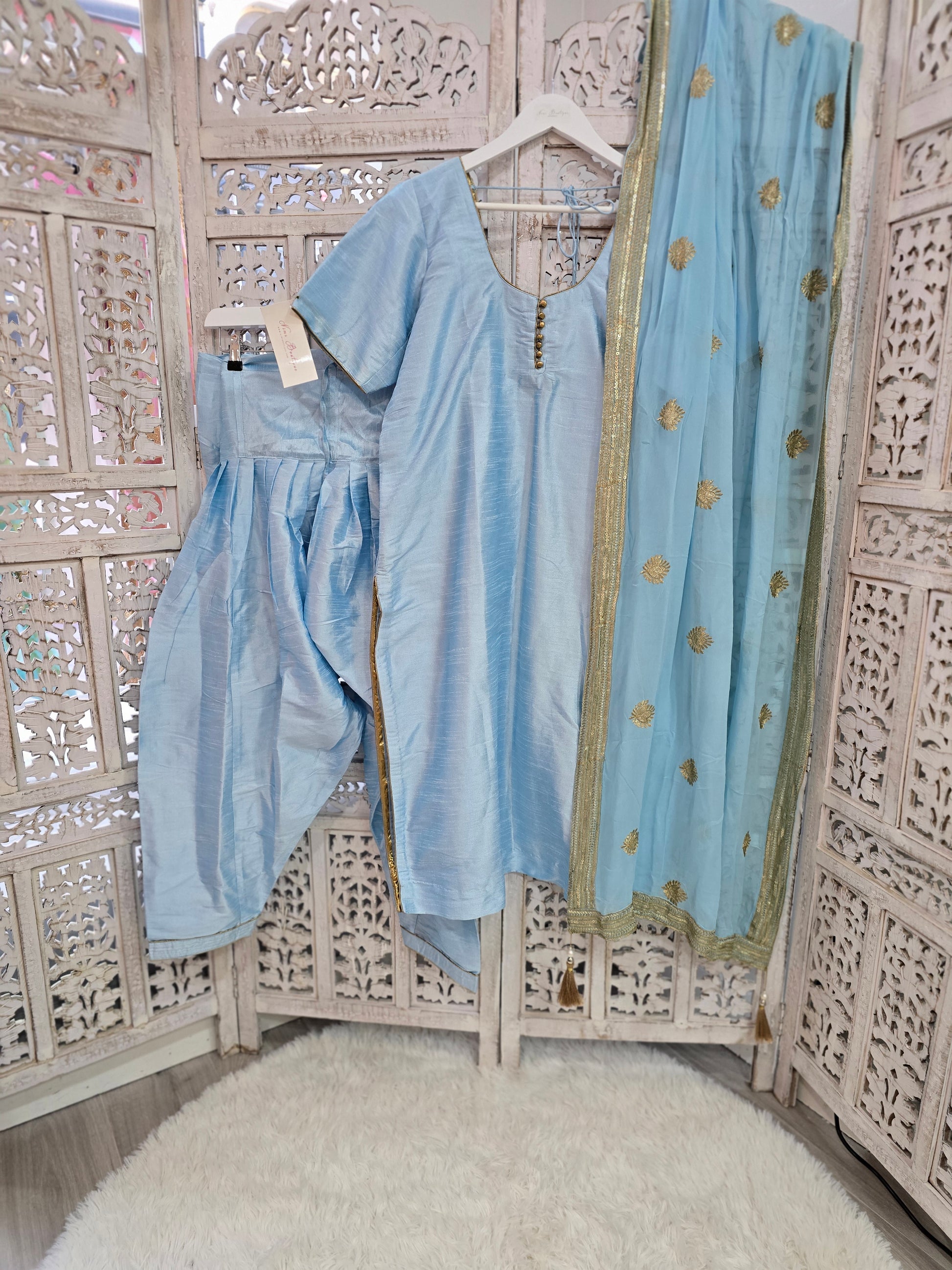 Powder Blue Salwar Suit (Size 18-20)