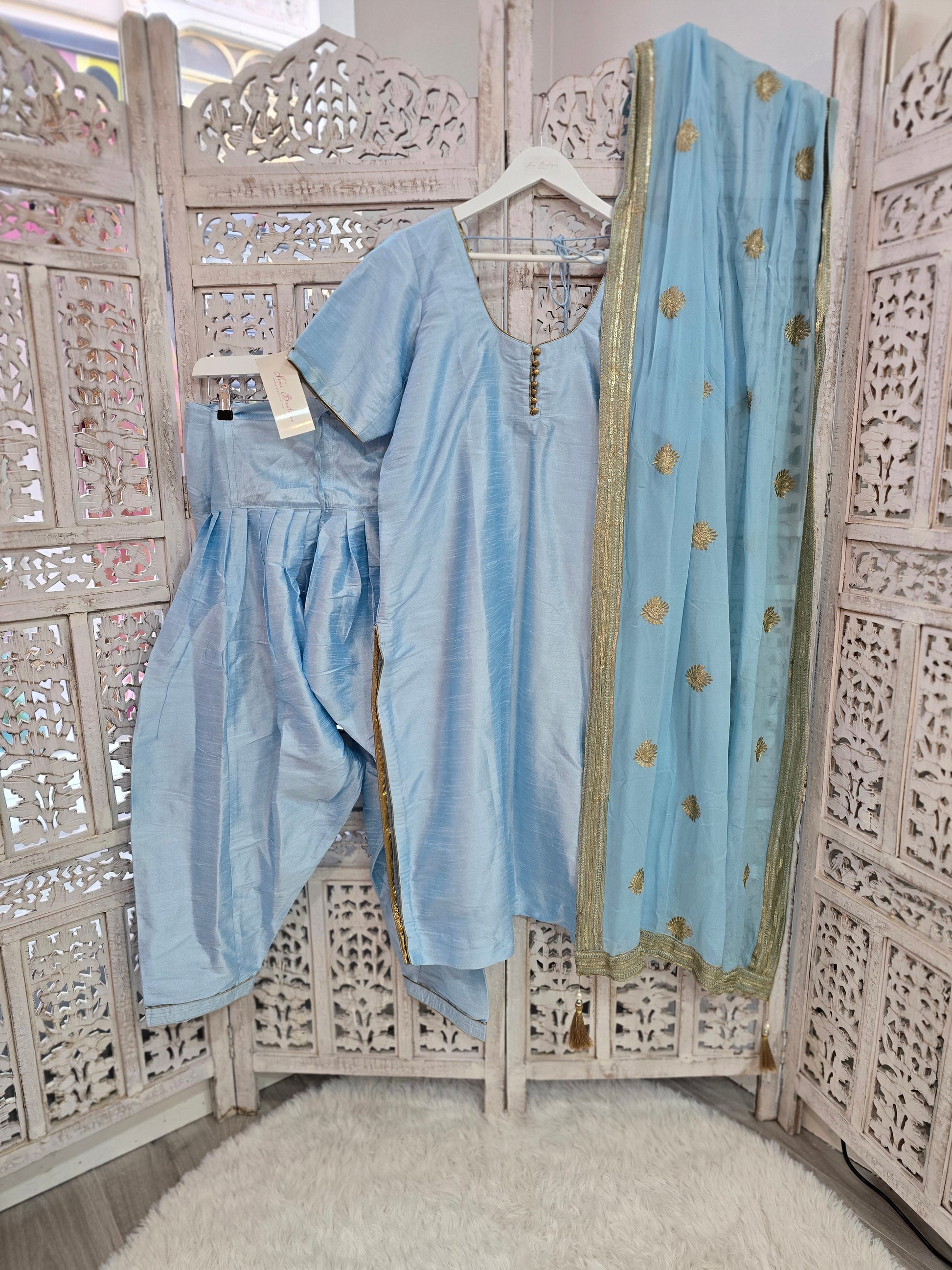 Powder Blue Salwar Suit (Size 18-20)
