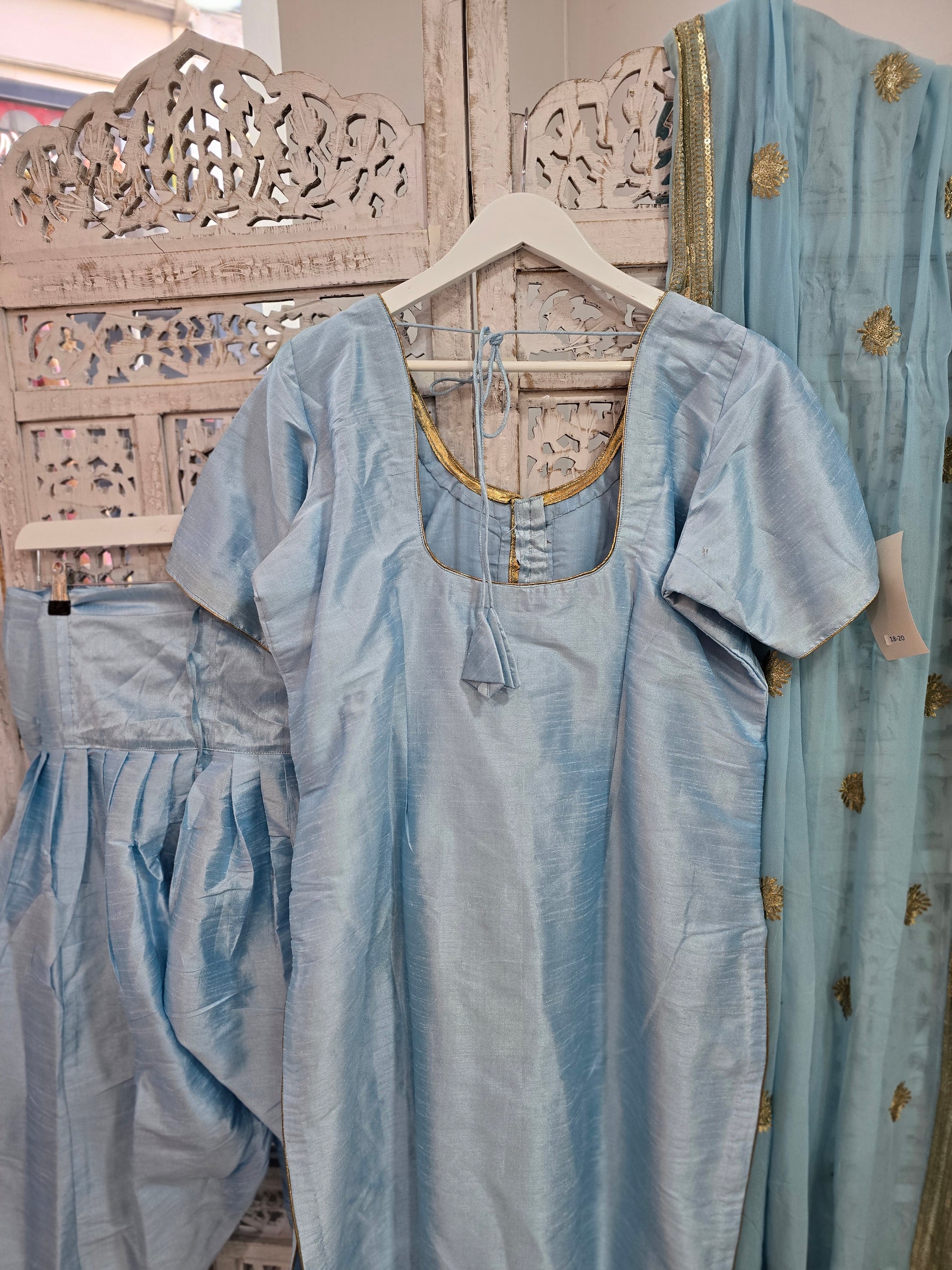 Powder Blue Salwar Suit (Size 18-20)