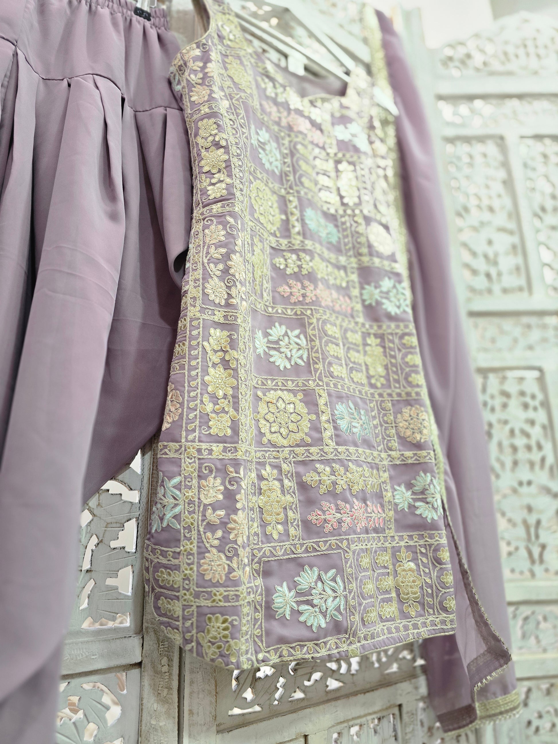 Lilac Embroidered Dhoti Salwar Suit (Size 10- 12)