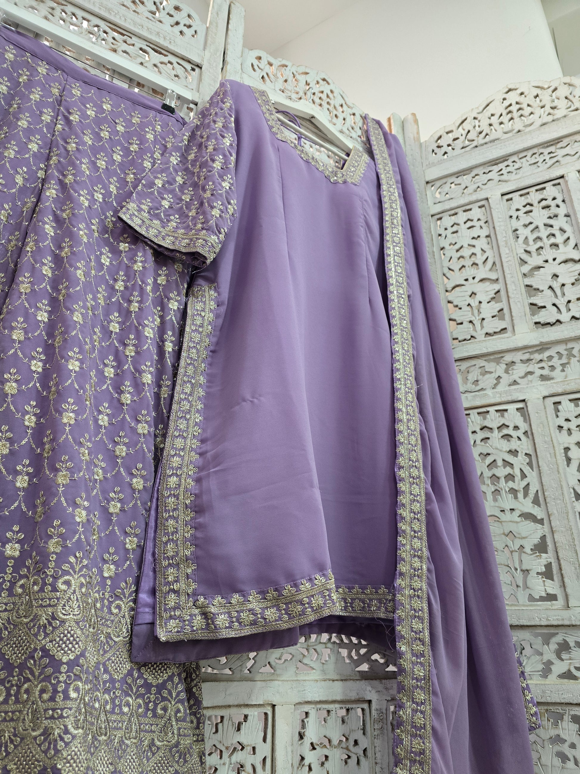 Lilac Thread Embroidered Sharara Suit (Size 20-22)