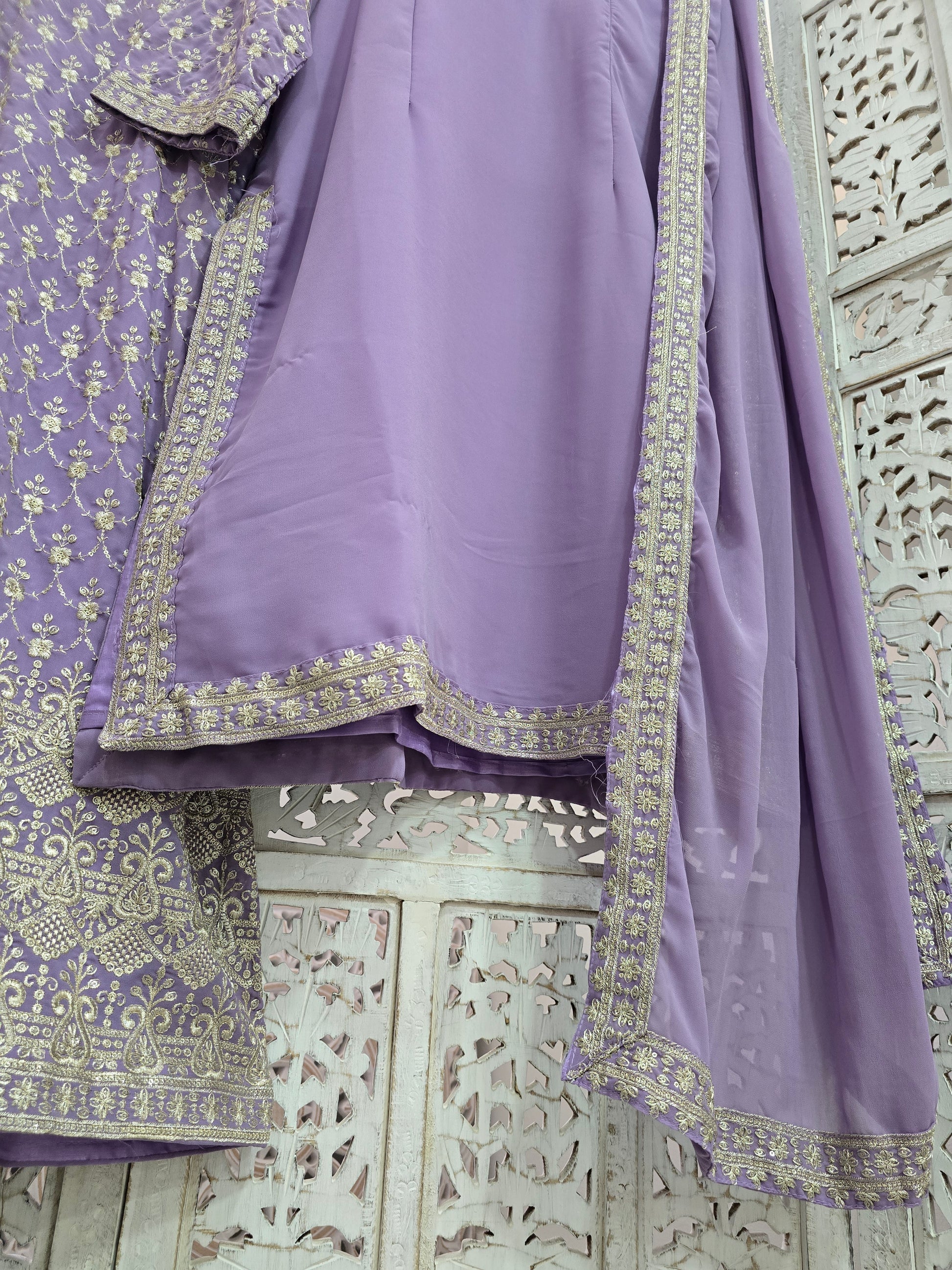 Lilac Thread Embroidered Sharara Suit (Size 20-22)
