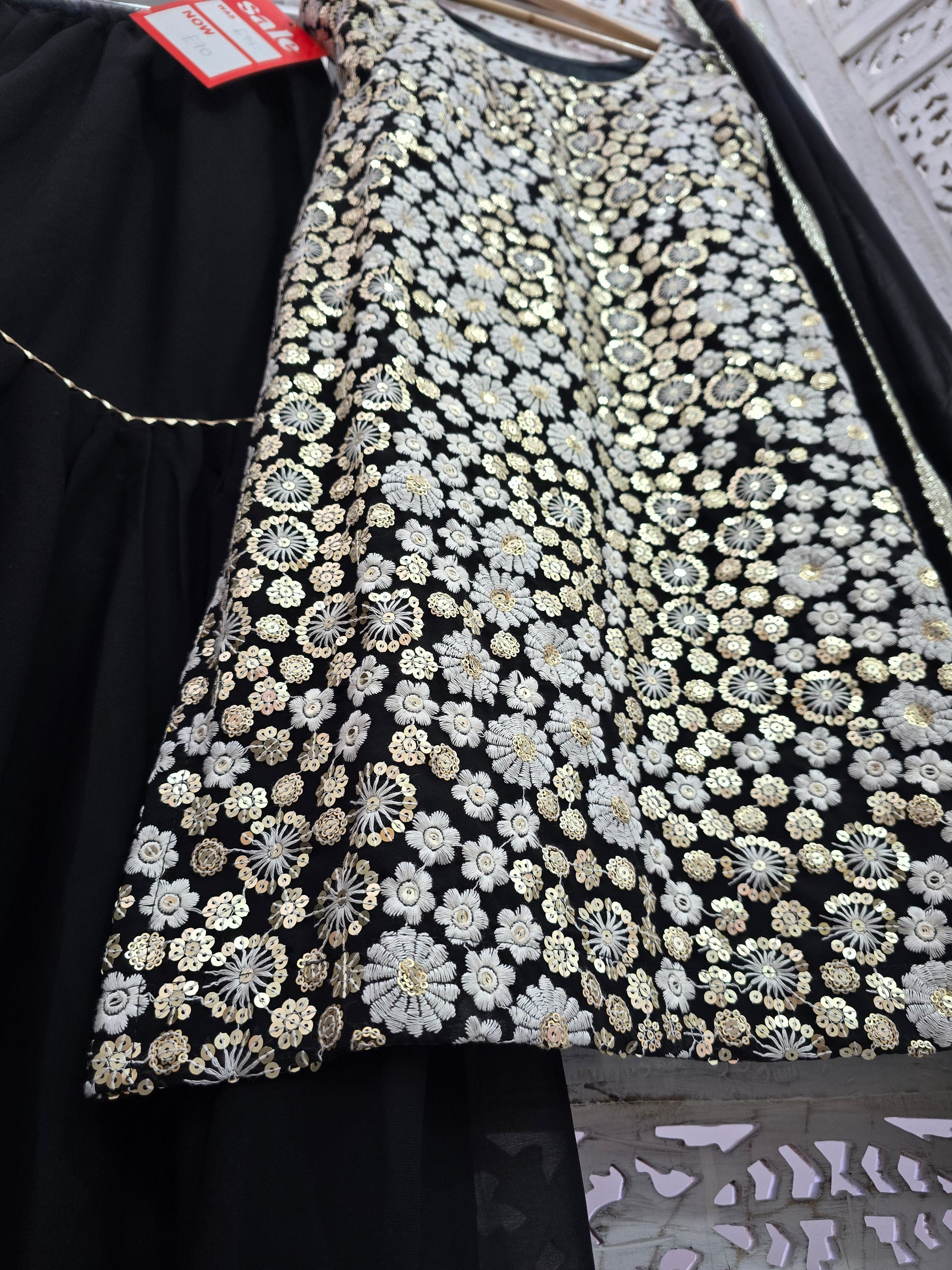 Black & White Embroidered Gharara Suit (Size 10-12)