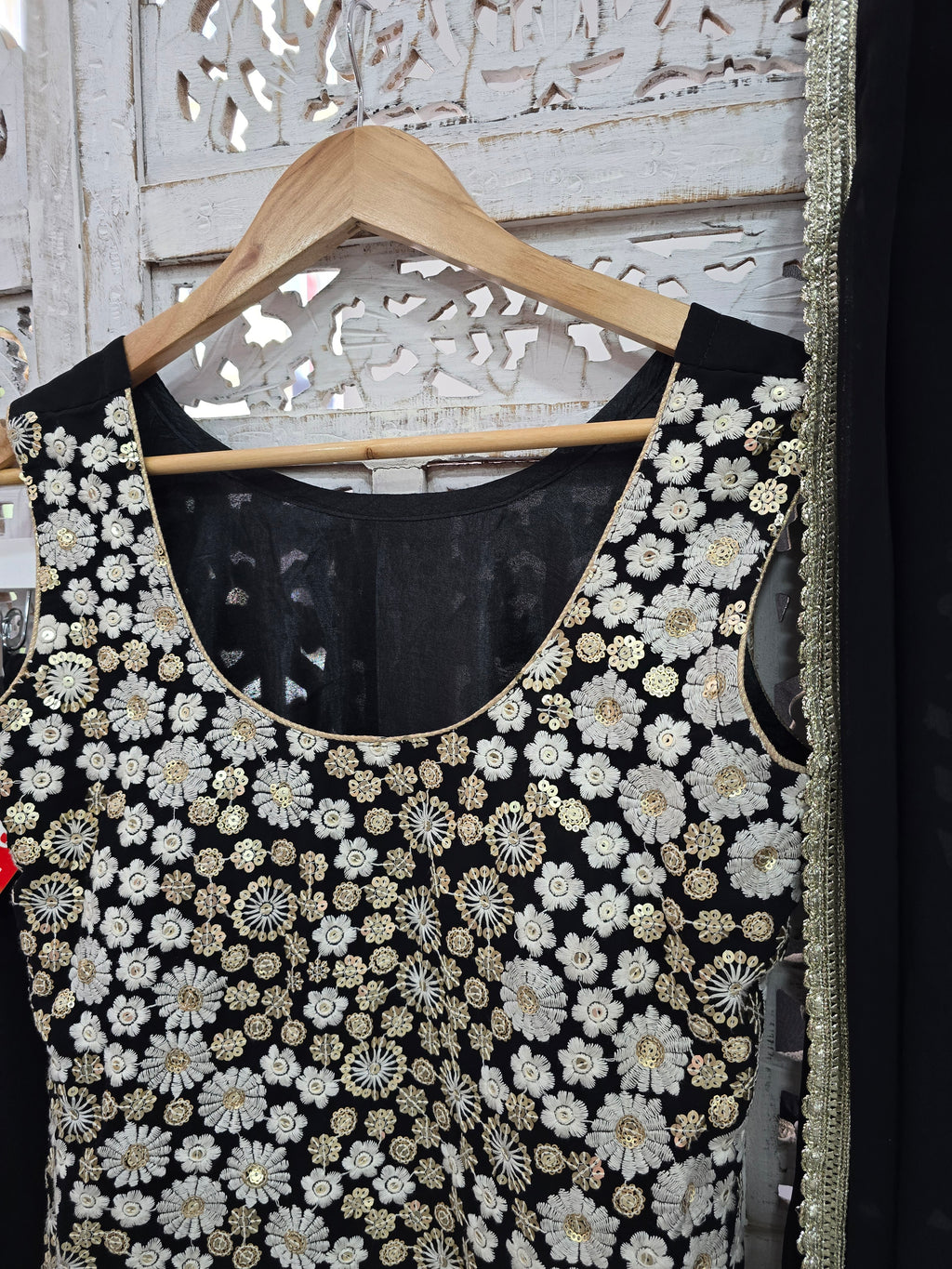 Black & White Embroidered Gharara Suit (Size 10-12)
