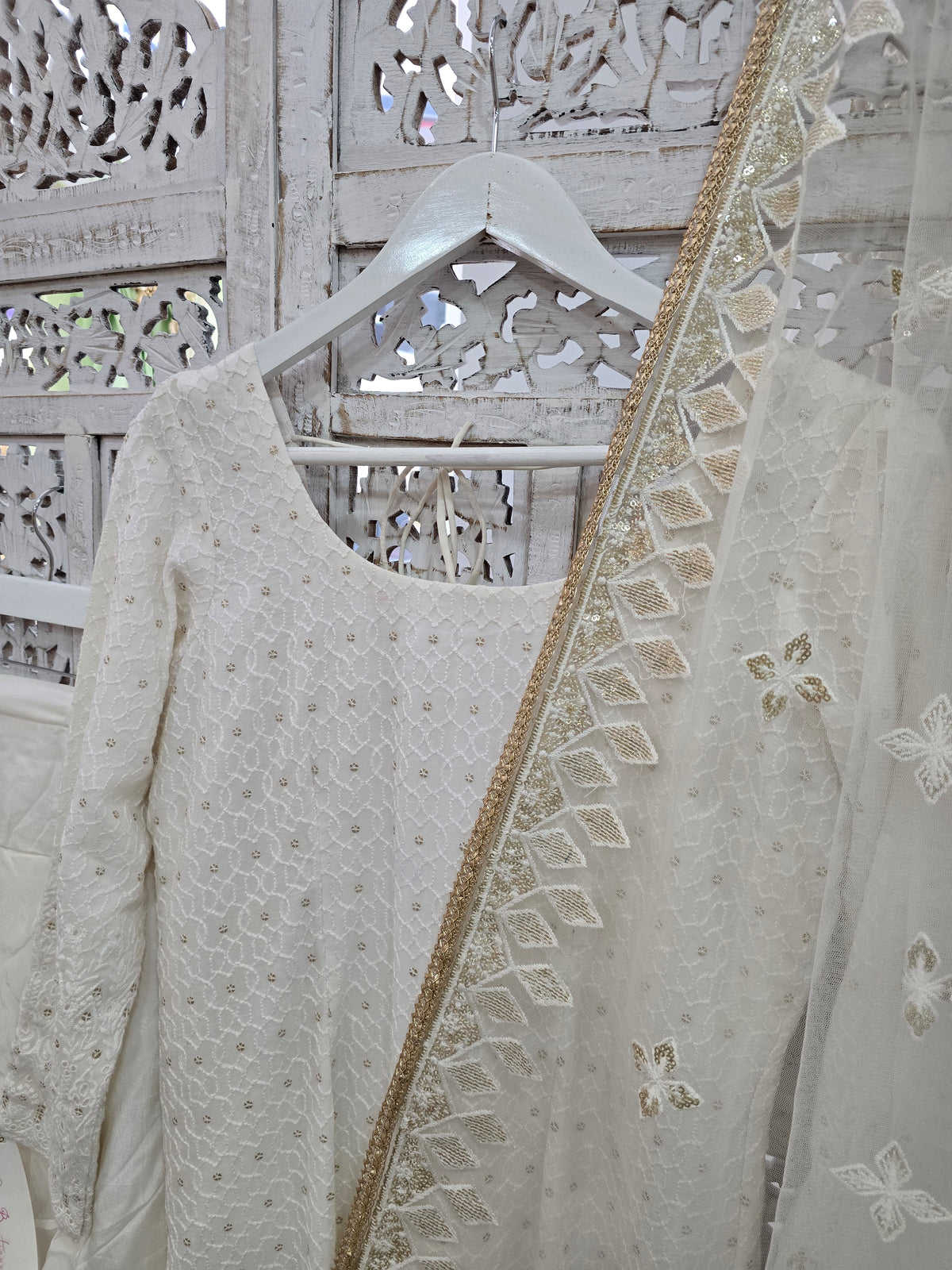 Ivory Chikankari Salwar Suit (Size 10-12)