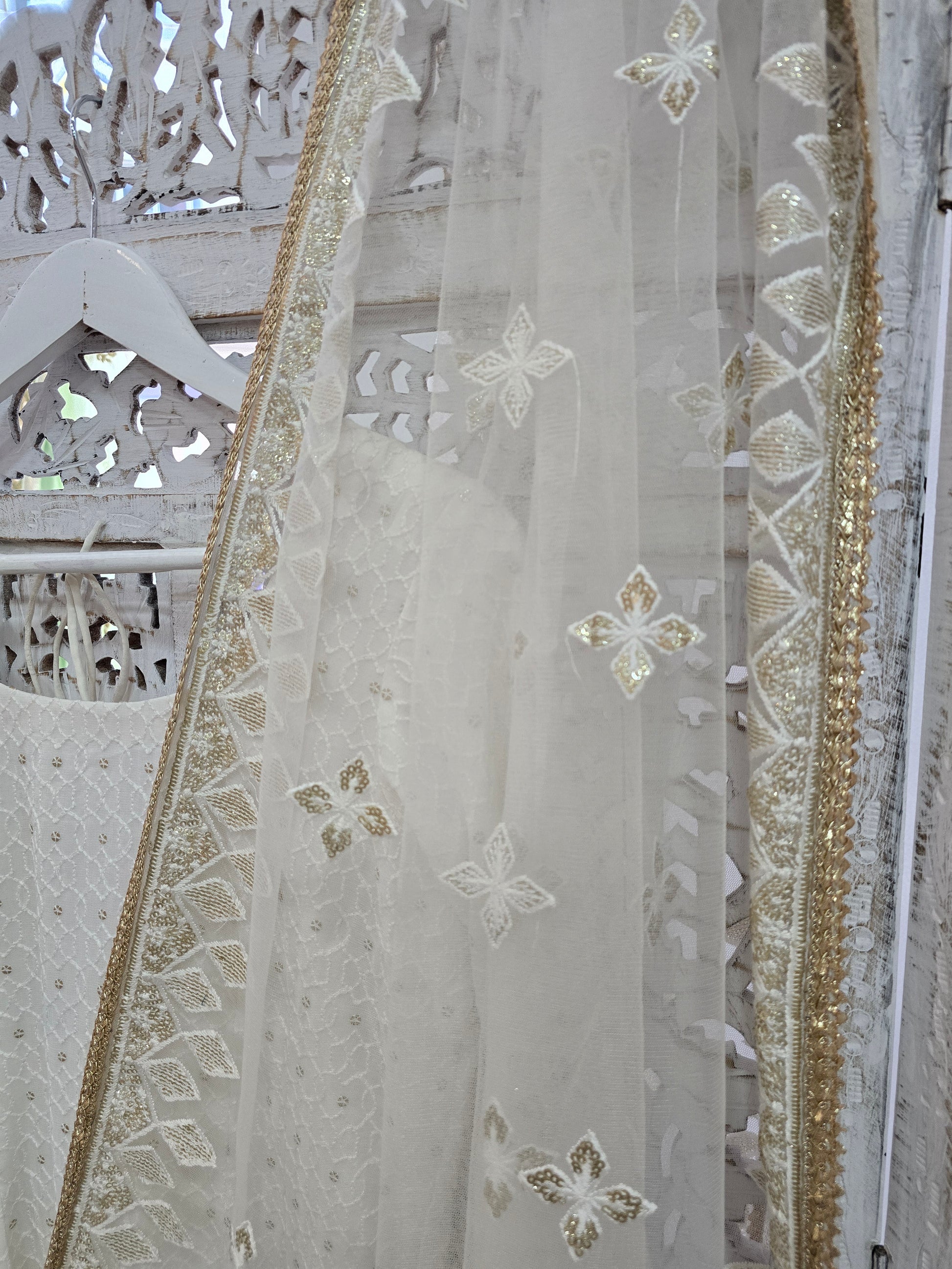 Ivory Chikankari Salwar Suit (Size 10-12)
