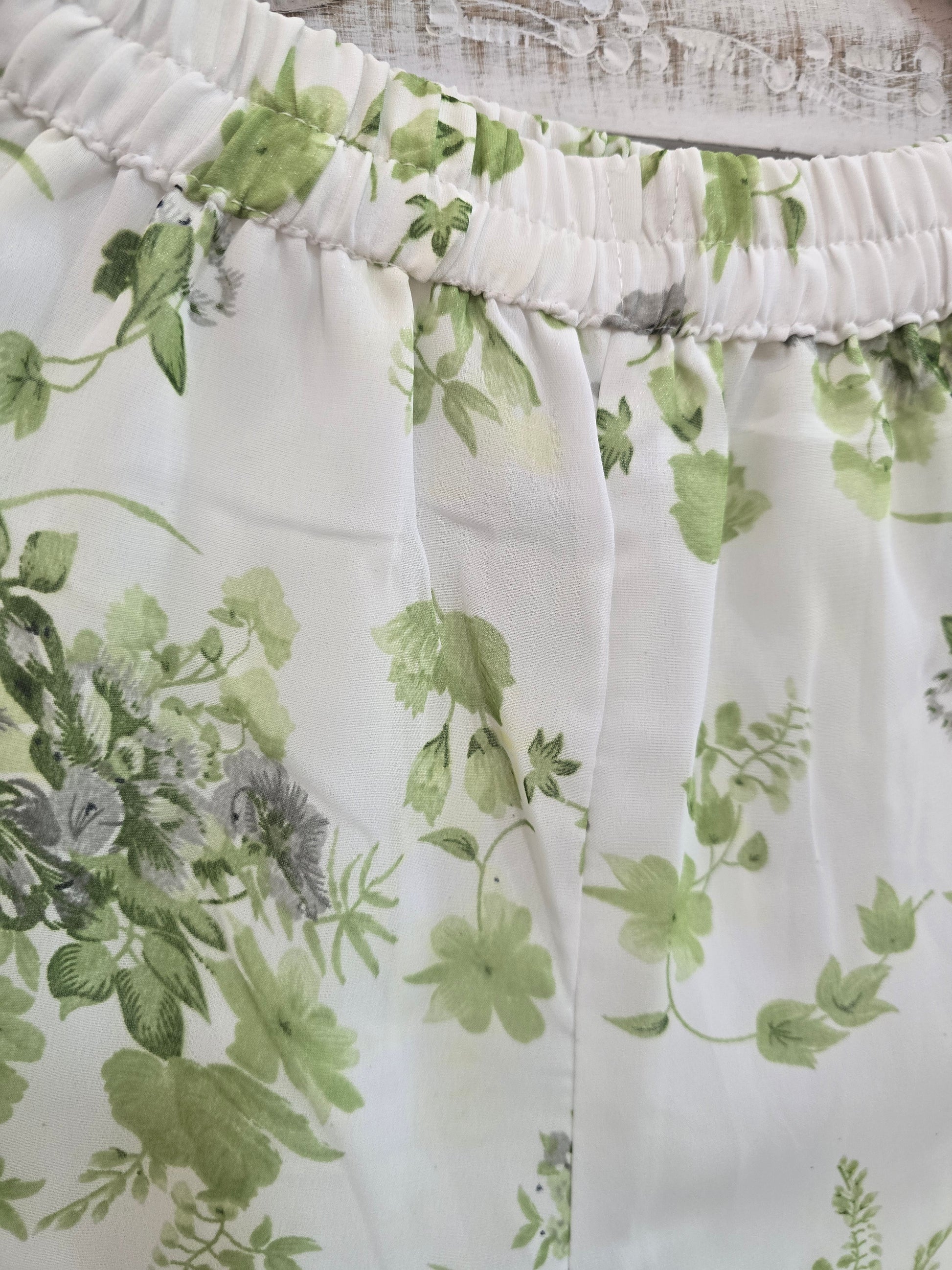 Green & White Floral Print Gharara Suit (Size 10-12)