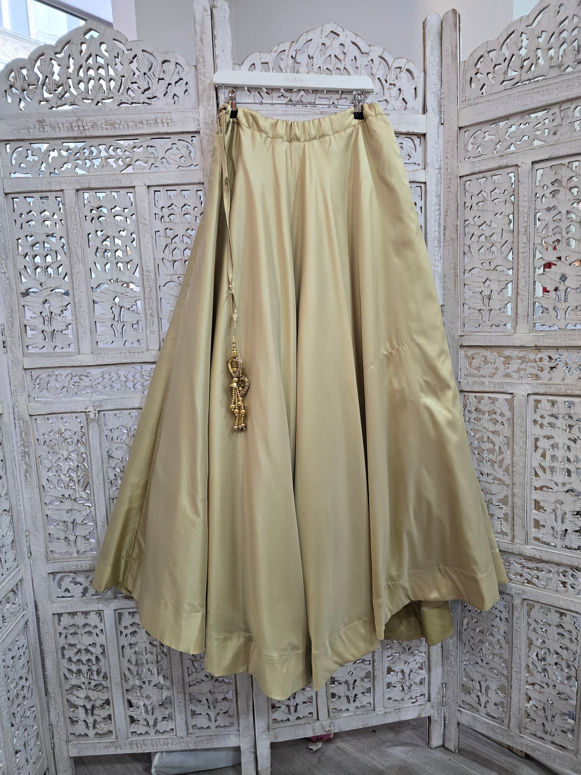 Gold skirt/lehnga (size 12-14)