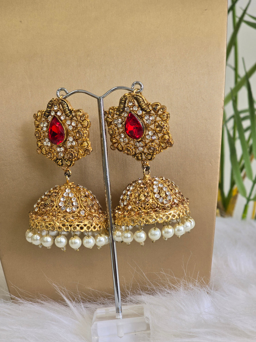 Red Stone & Pearl Maharani Choker Set