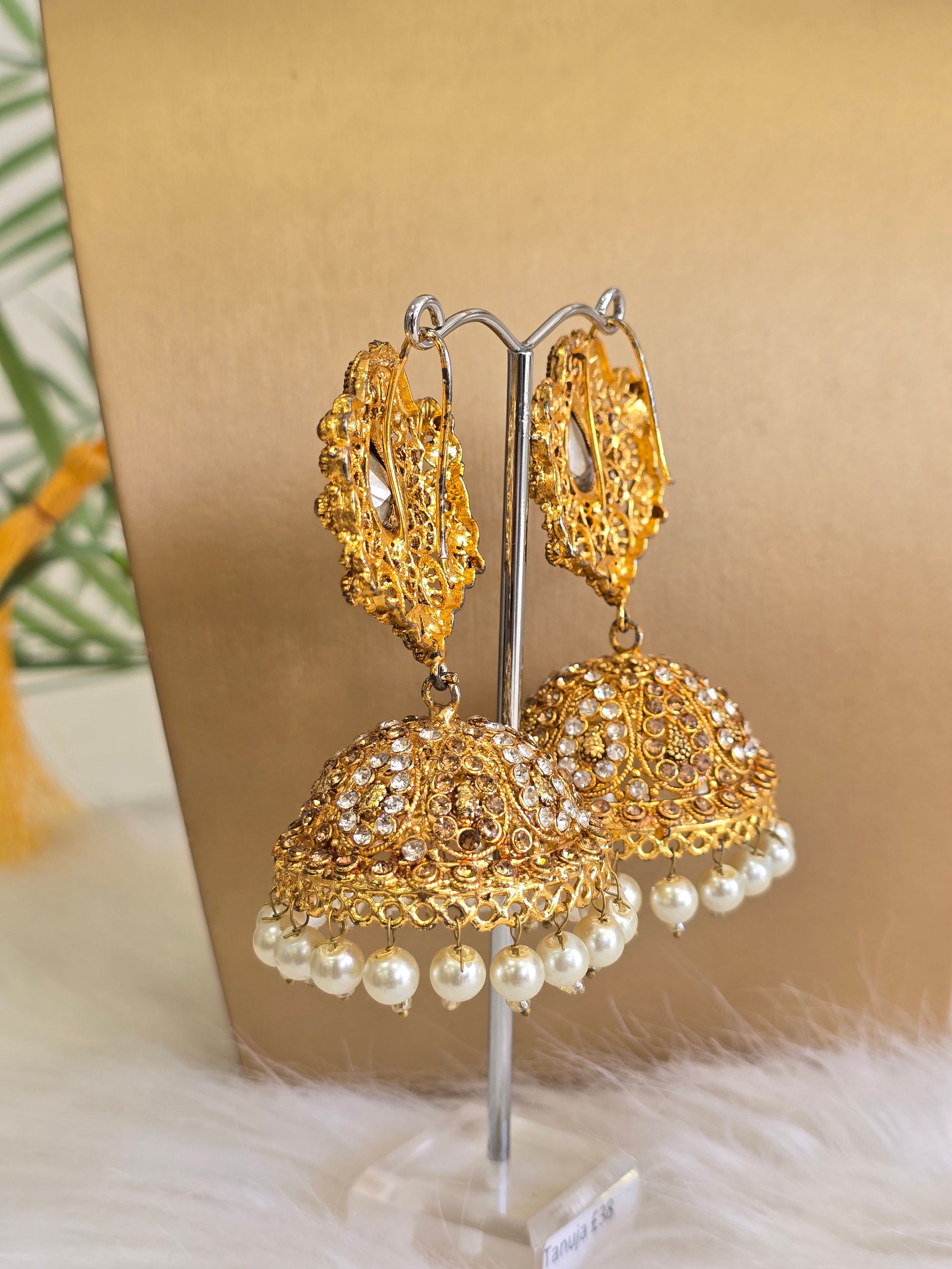 Red Stone & Pearl Maharani Choker Set