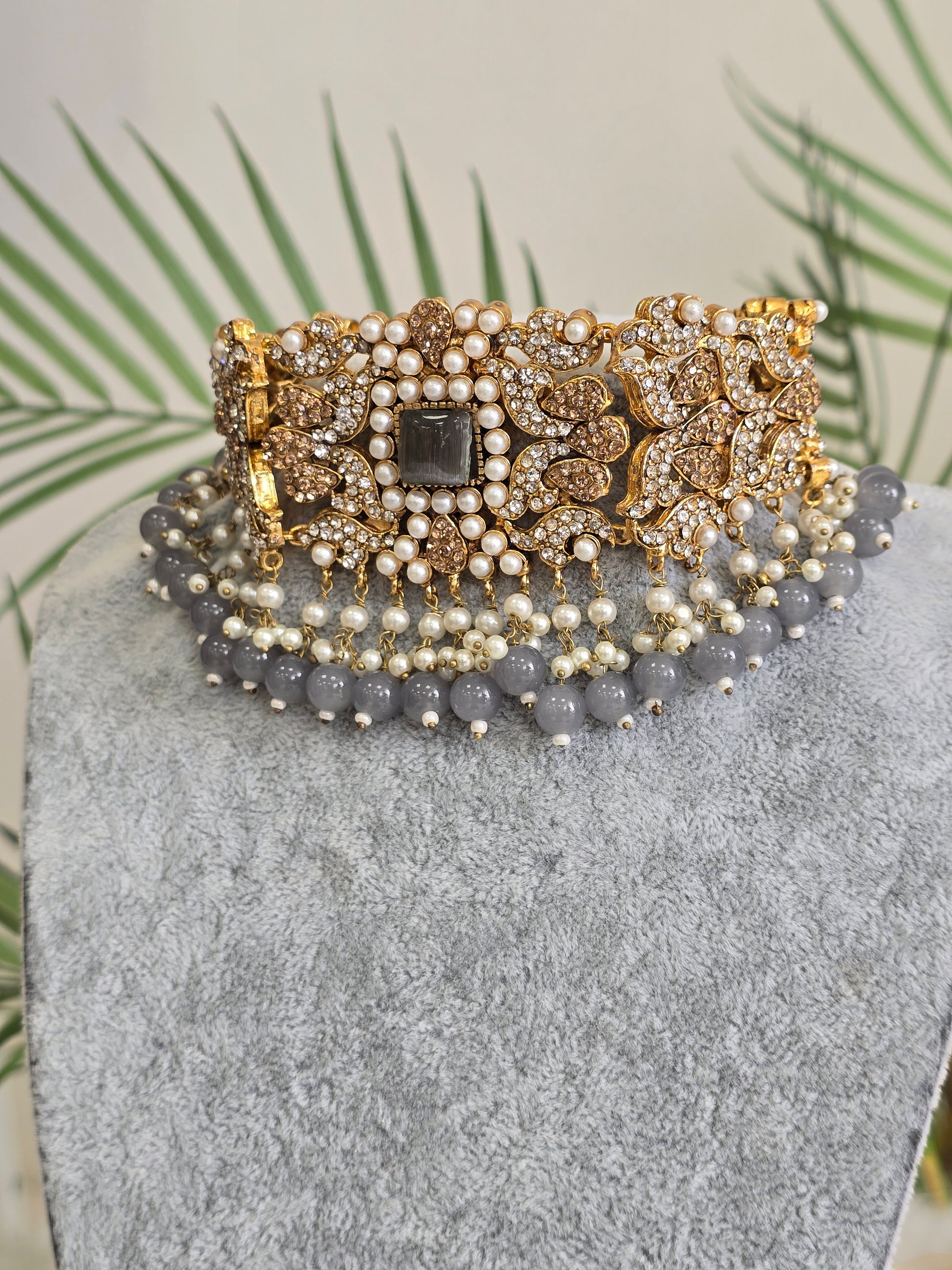 Maharani Grey Choker Necklace