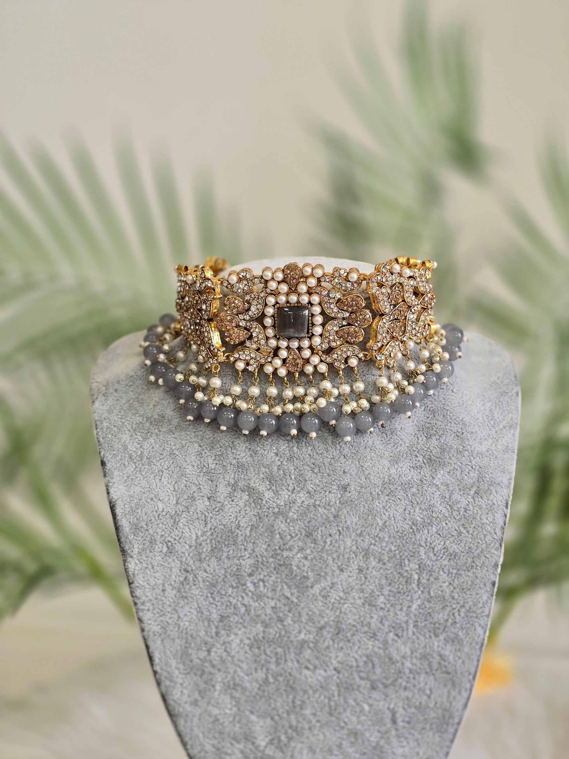 Maharani Grey Choker Necklace