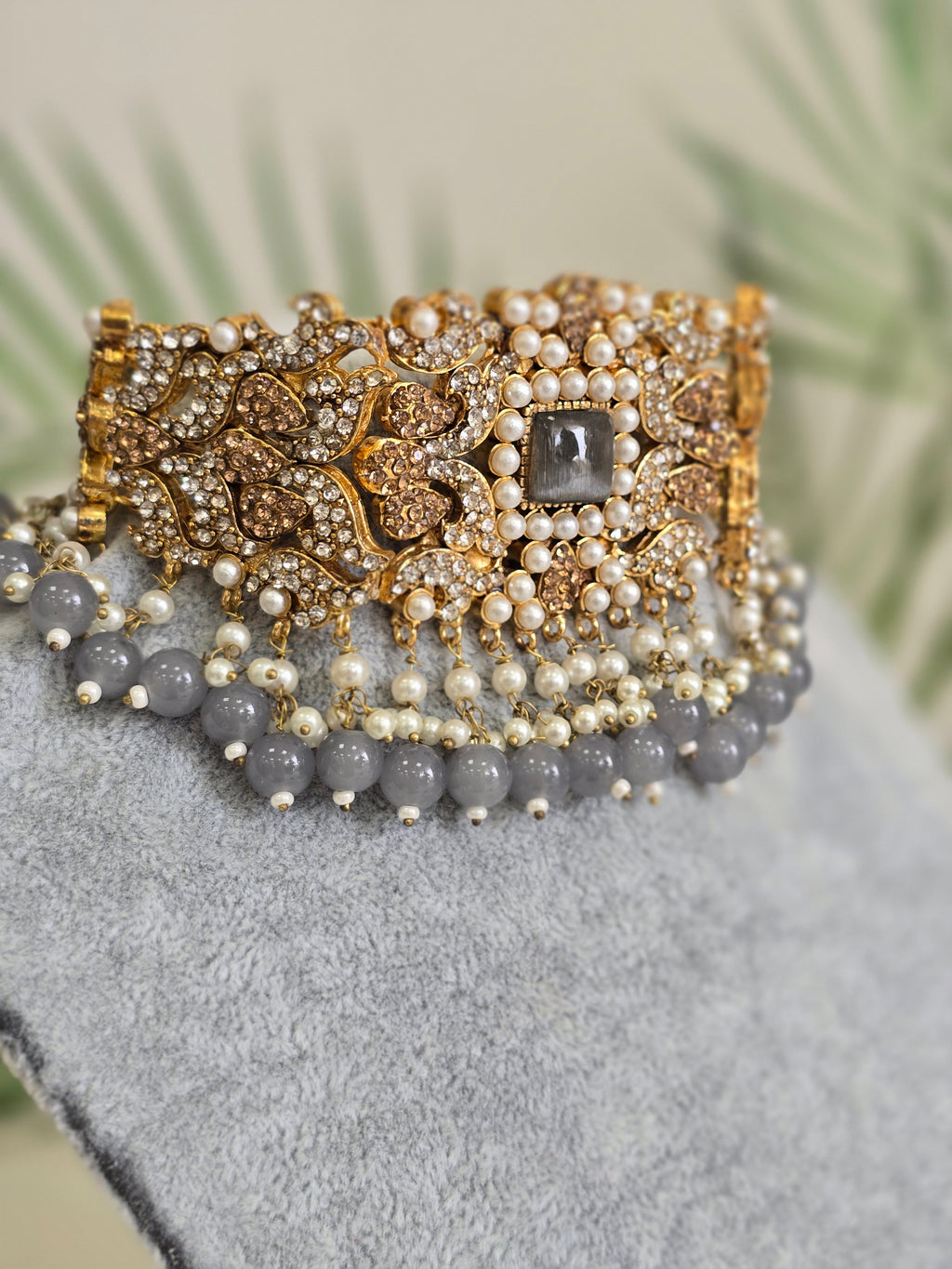 Maharani Grey Choker Necklace