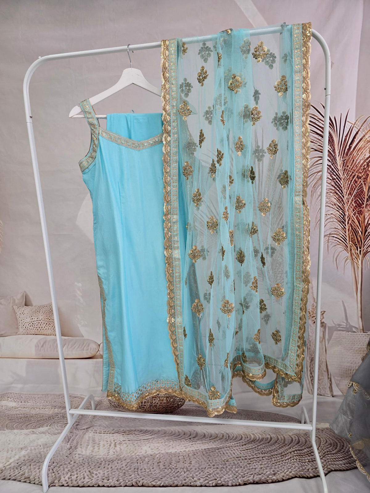 Sleeveless Sky Blue Silk Pajami Suit (size 16-18)