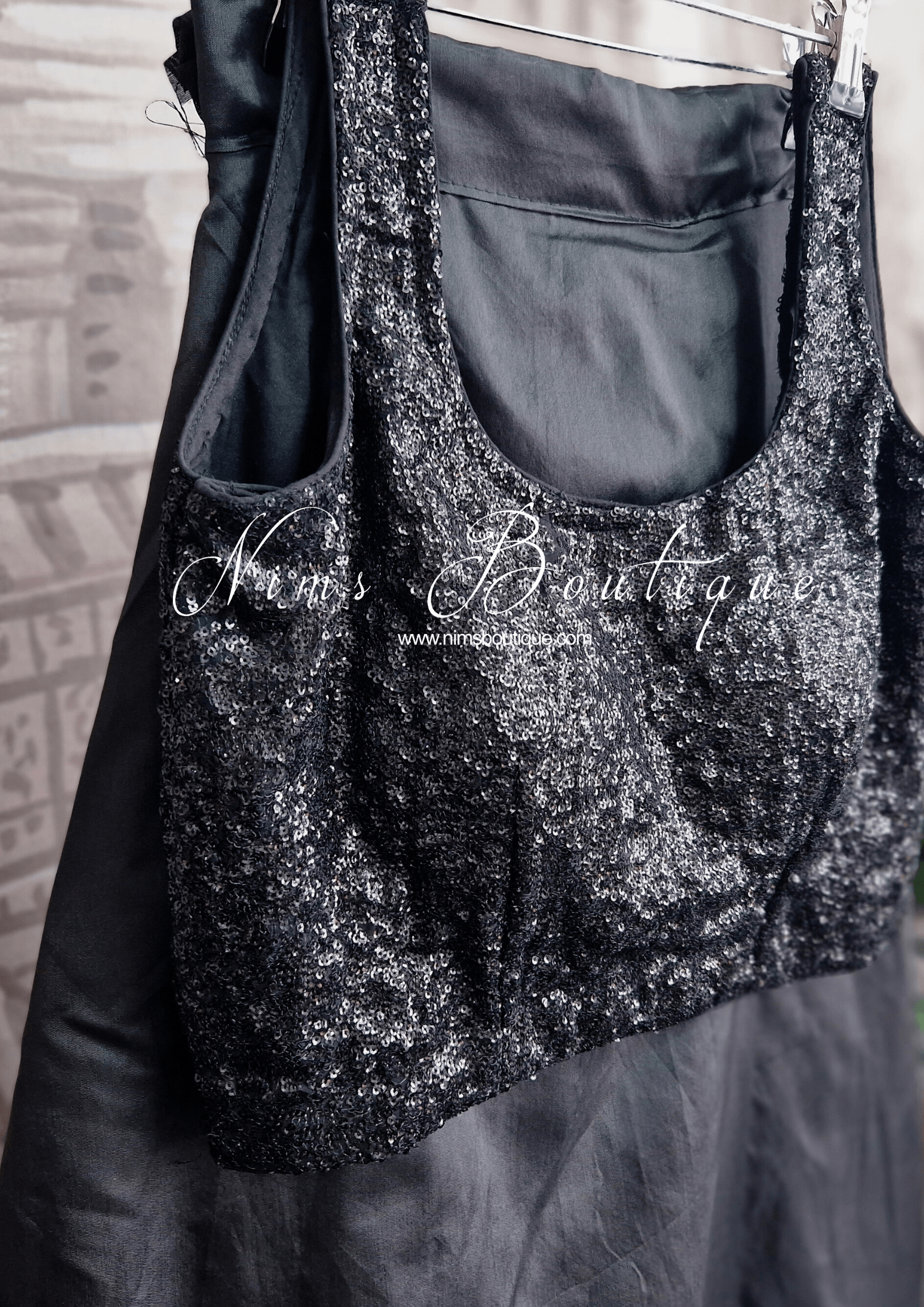 Nims Boutique Luxury Black Sequin Sleeveless Blouse 4-24