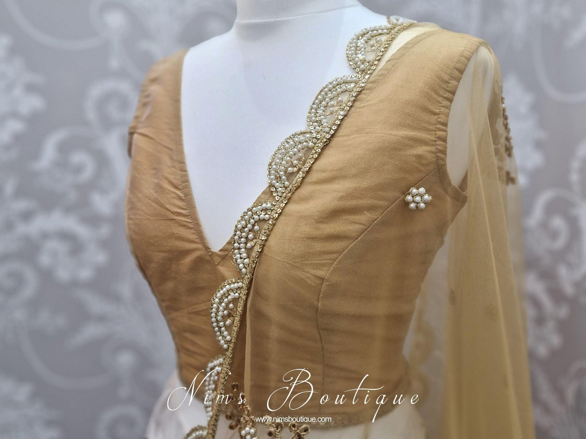 Nims Boutique Rupa Gold Luxury Silk V Neck Blouse size 4-16