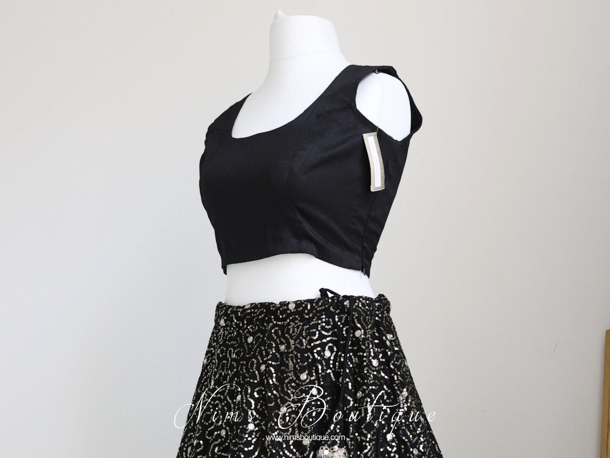 Nims Boutique Sleeveless Black Raw Silk Blouse 8-28
