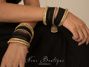 Nims Boutique Black & Kundan Set of Bangles BN