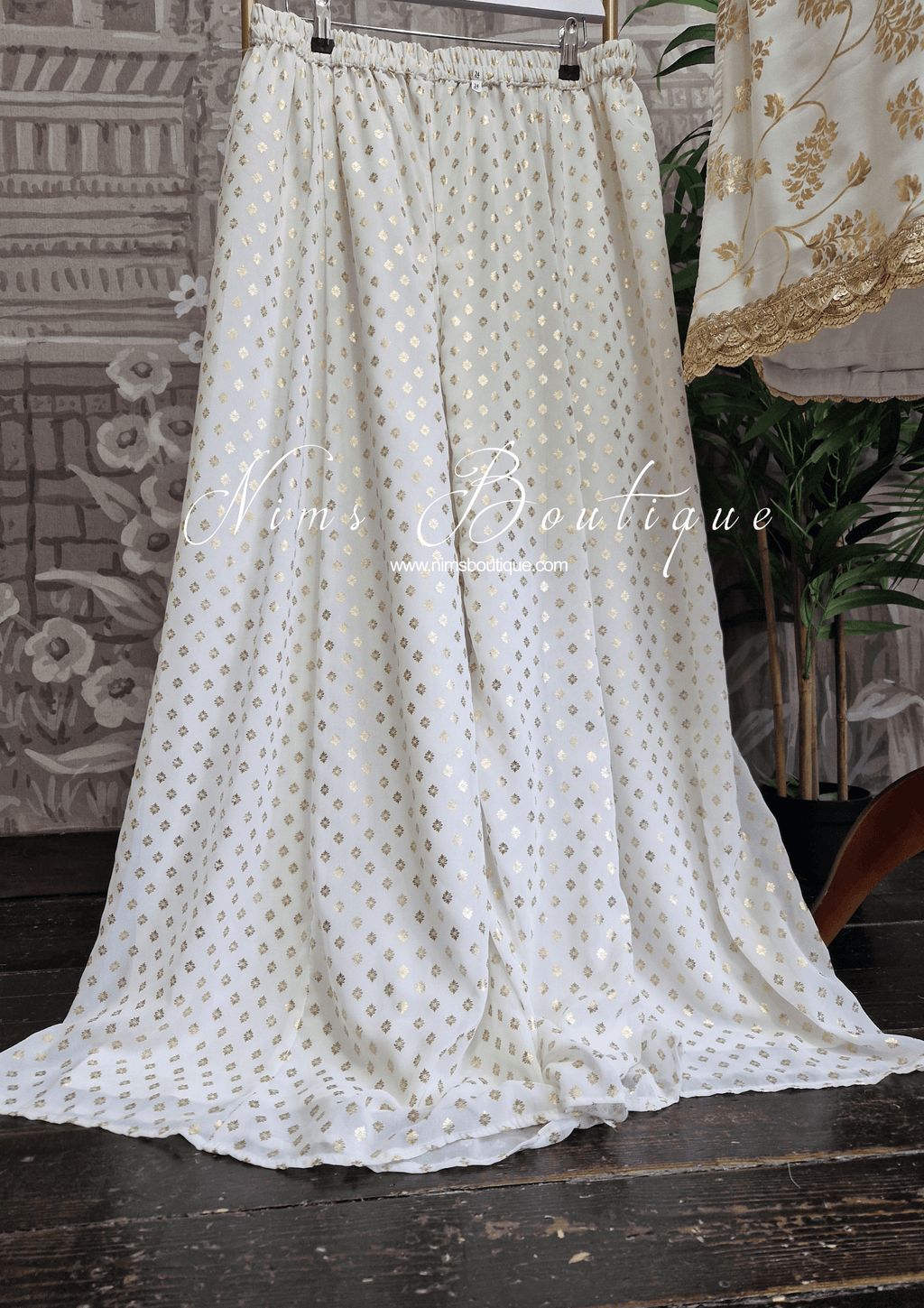 Nims Boutique White foil print sharara suit Size 16-18