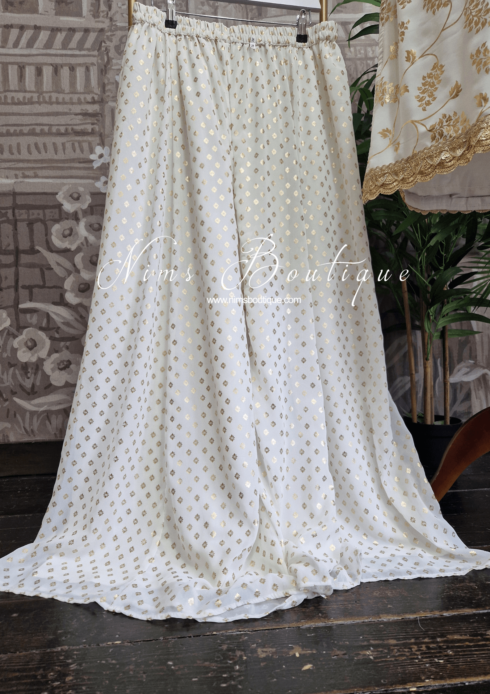 Nims Boutique White foil print sharara suit Size 16-18