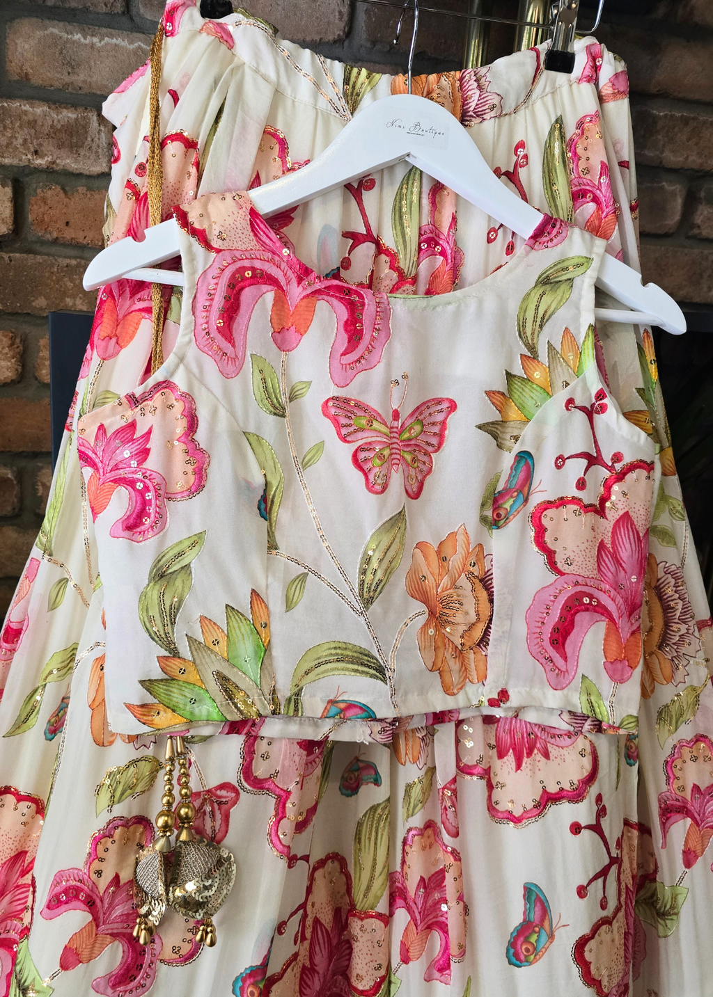 Evelina Ivory Multicolour Floral Sleeveless Blouse