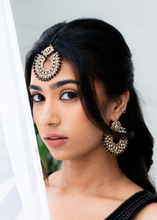 Royal Black Chand Tikka Set
