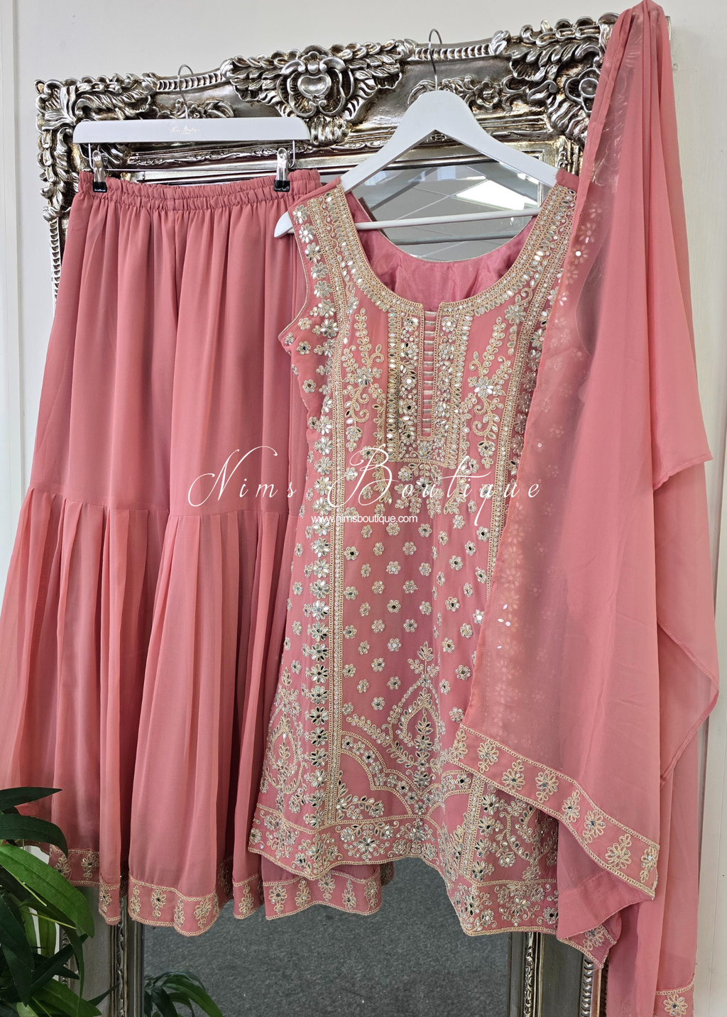 Dusky Pink Thread Embroidered Gharara Suit (size 10-12)